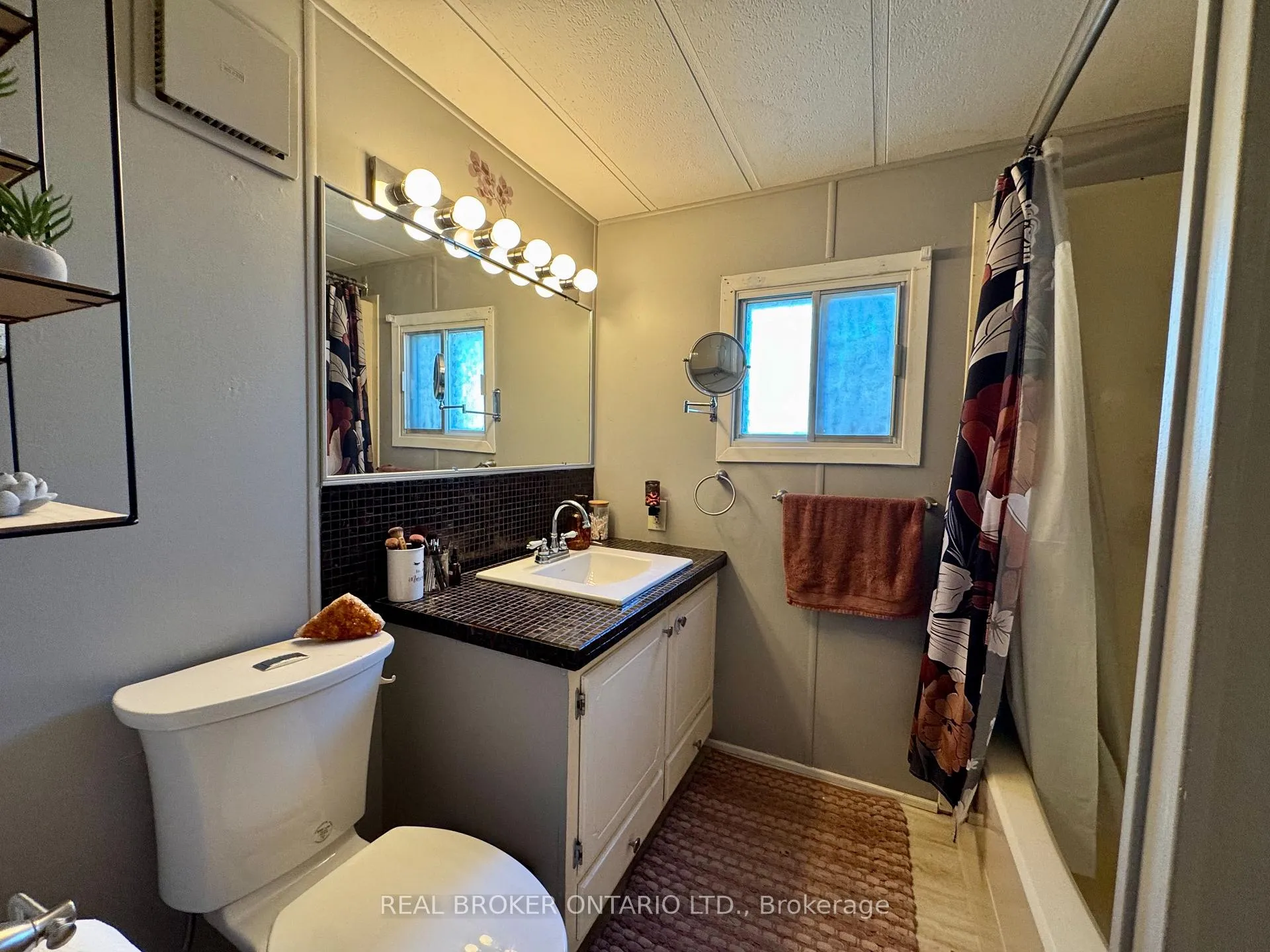 Photo 19 of Unit 243, 580 Beaver Creek Road, Waterloo, Columbia Forest — HOMEH