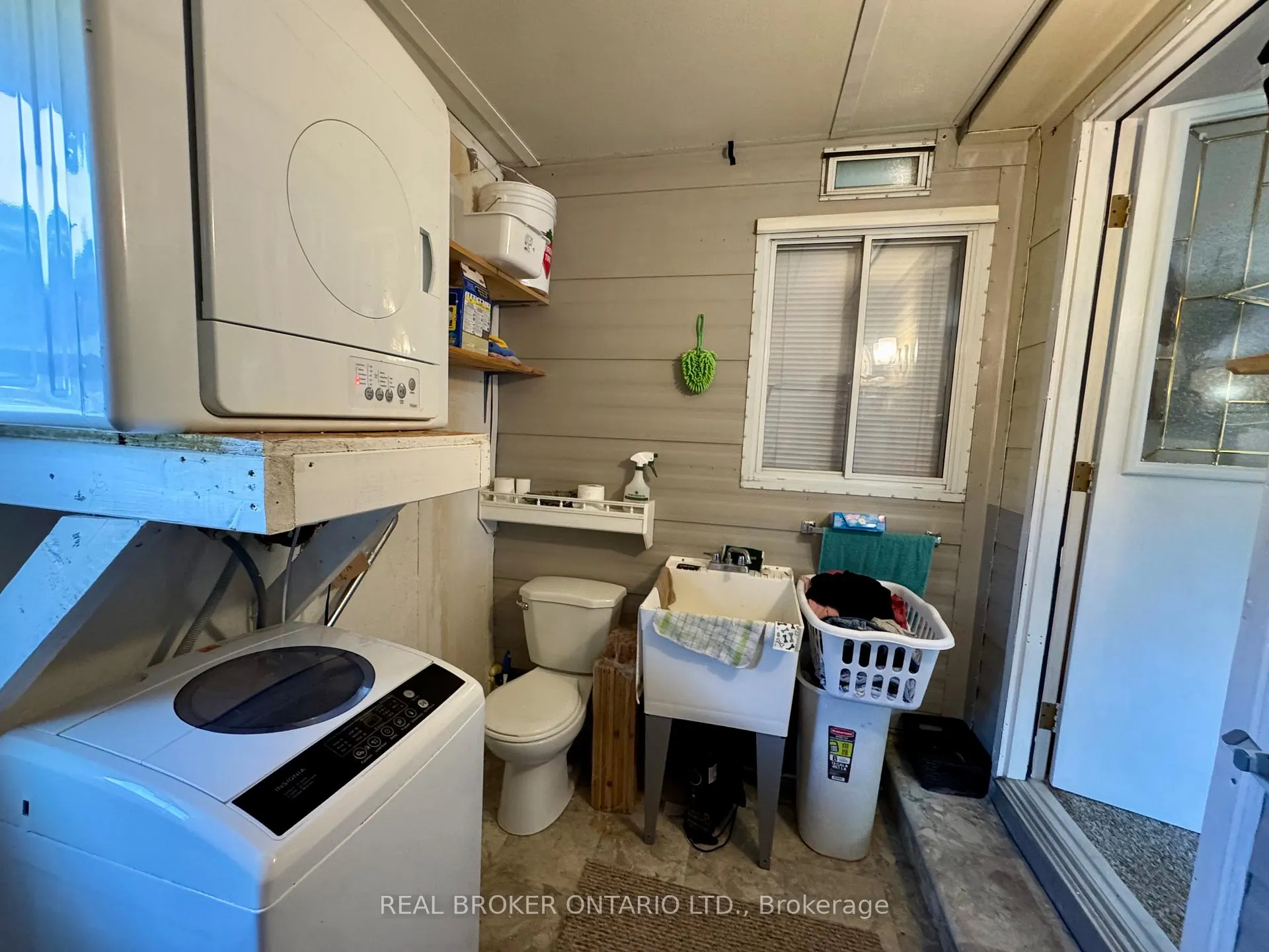 Photo 25 of Unit 243, 580 Beaver Creek Road, Waterloo, Columbia Forest — HOMEH