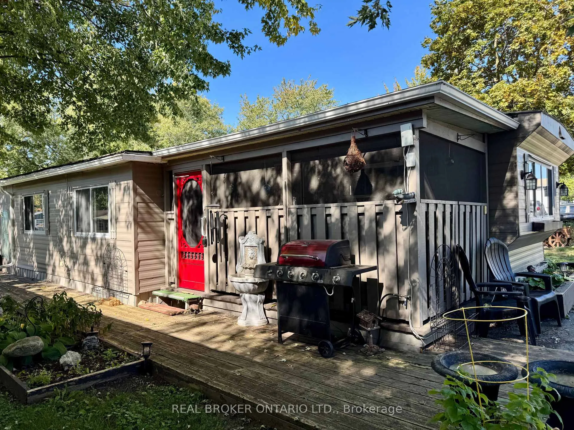 Photo 26 of Unit 243, 580 Beaver Creek Road, Waterloo, Columbia Forest — HOMEH