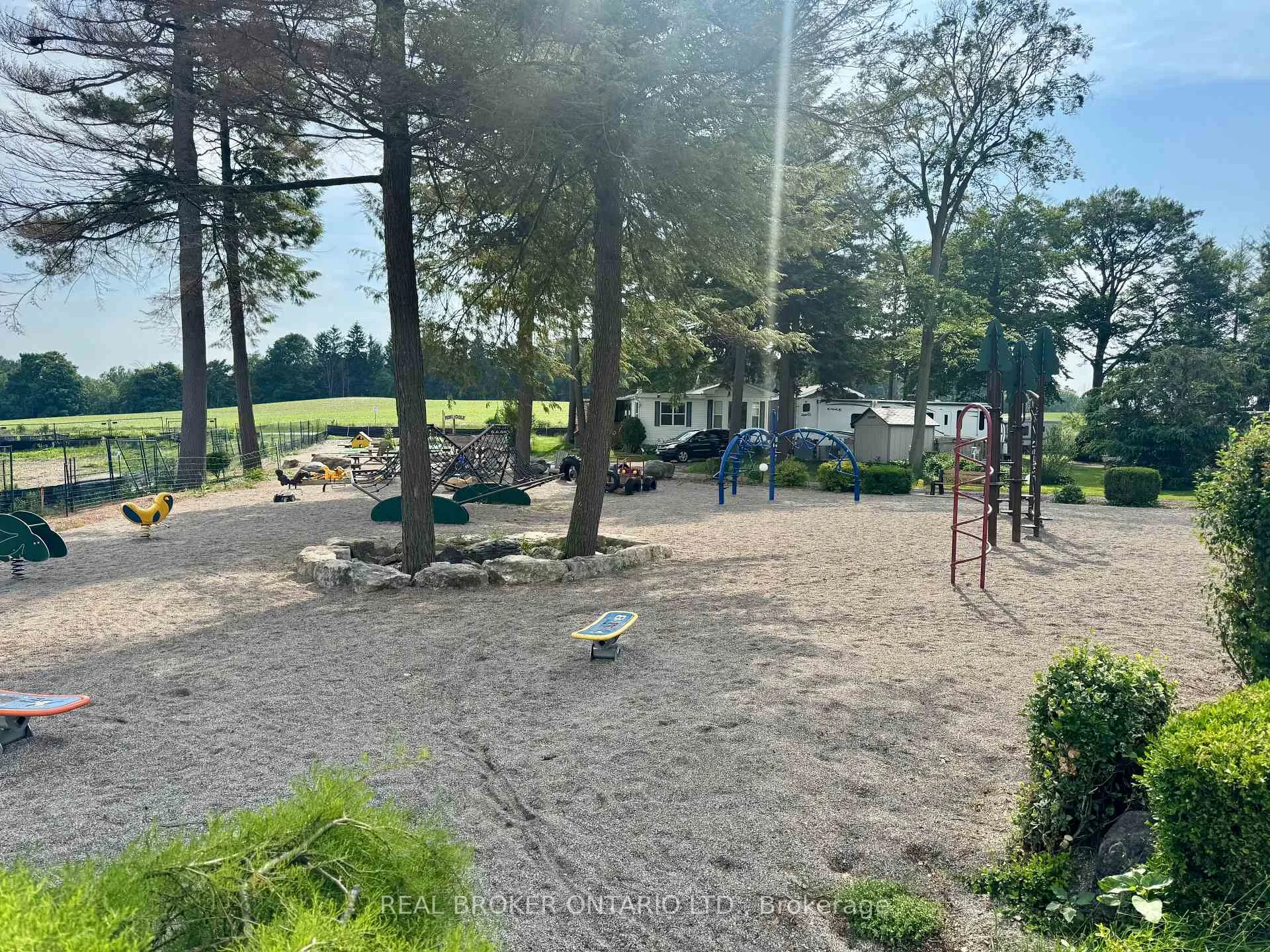 Photo 34 of Unit 243, 580 Beaver Creek Road, Waterloo, Columbia Forest — HOMEH
