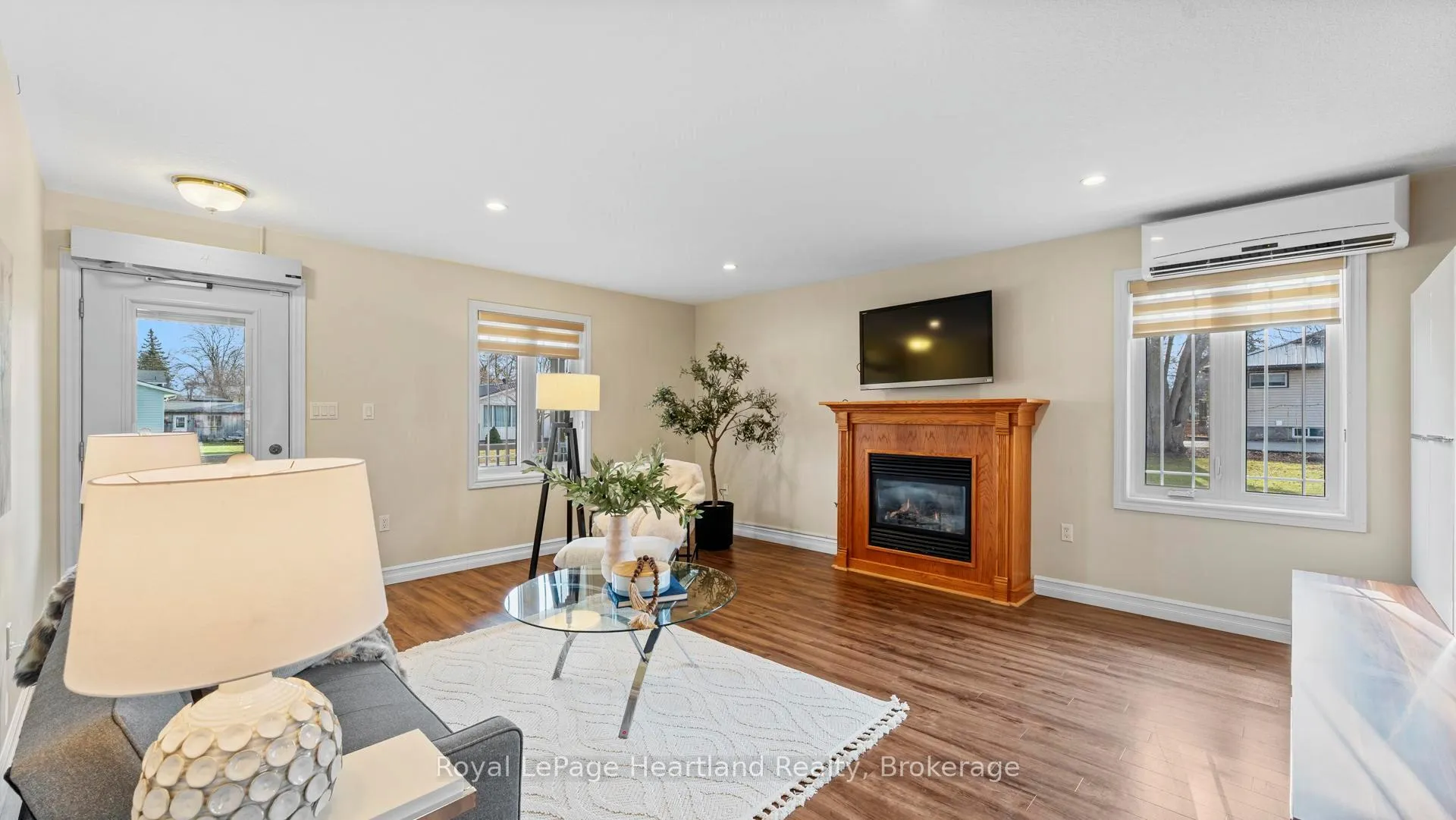 Photo 15 of 67 Brantford Street, Huron East, Seaforth — HOMEH