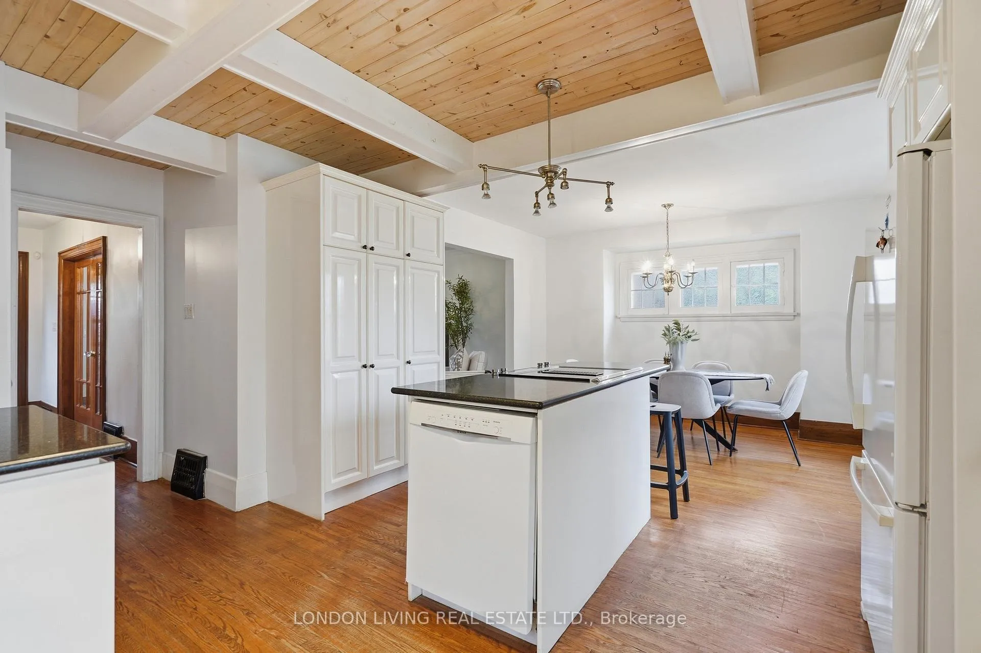 Photo 15 of 26 Frank Place, London, South F — HOMEH