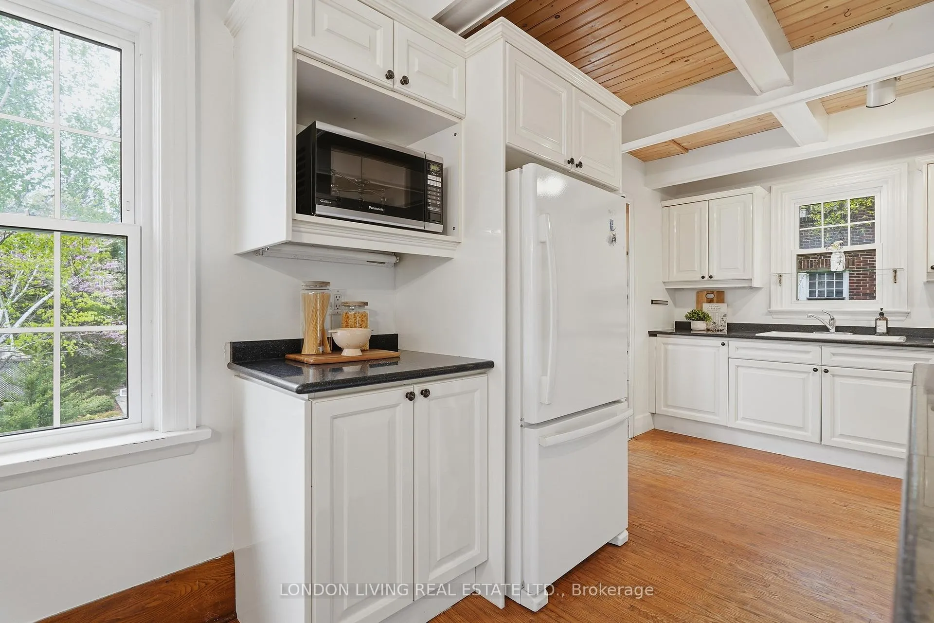 Photo 17 of 26 Frank Place, London, South F — HOMEH