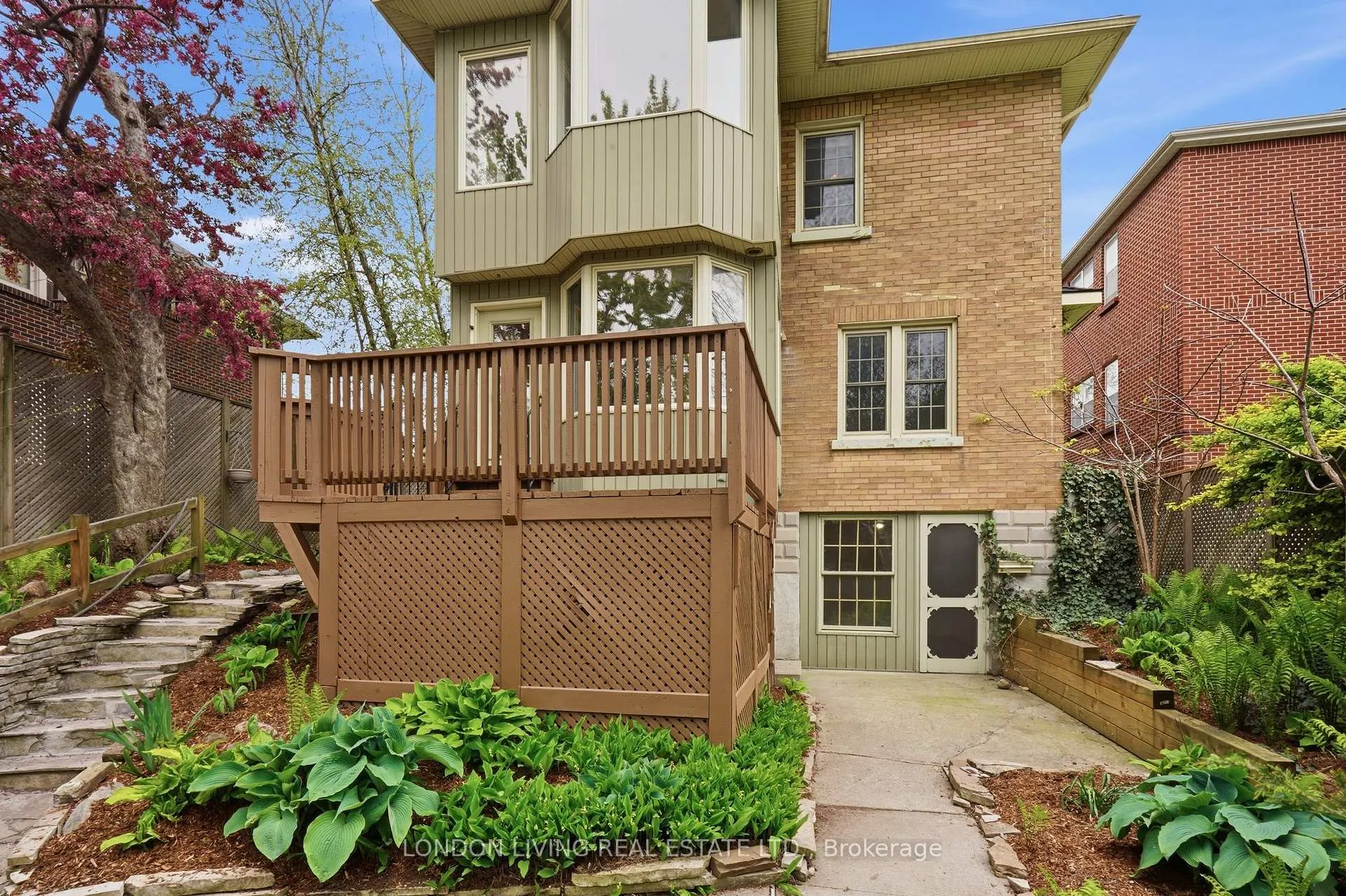 Photo 40 of 26 Frank Place, London, South F — HOMEH