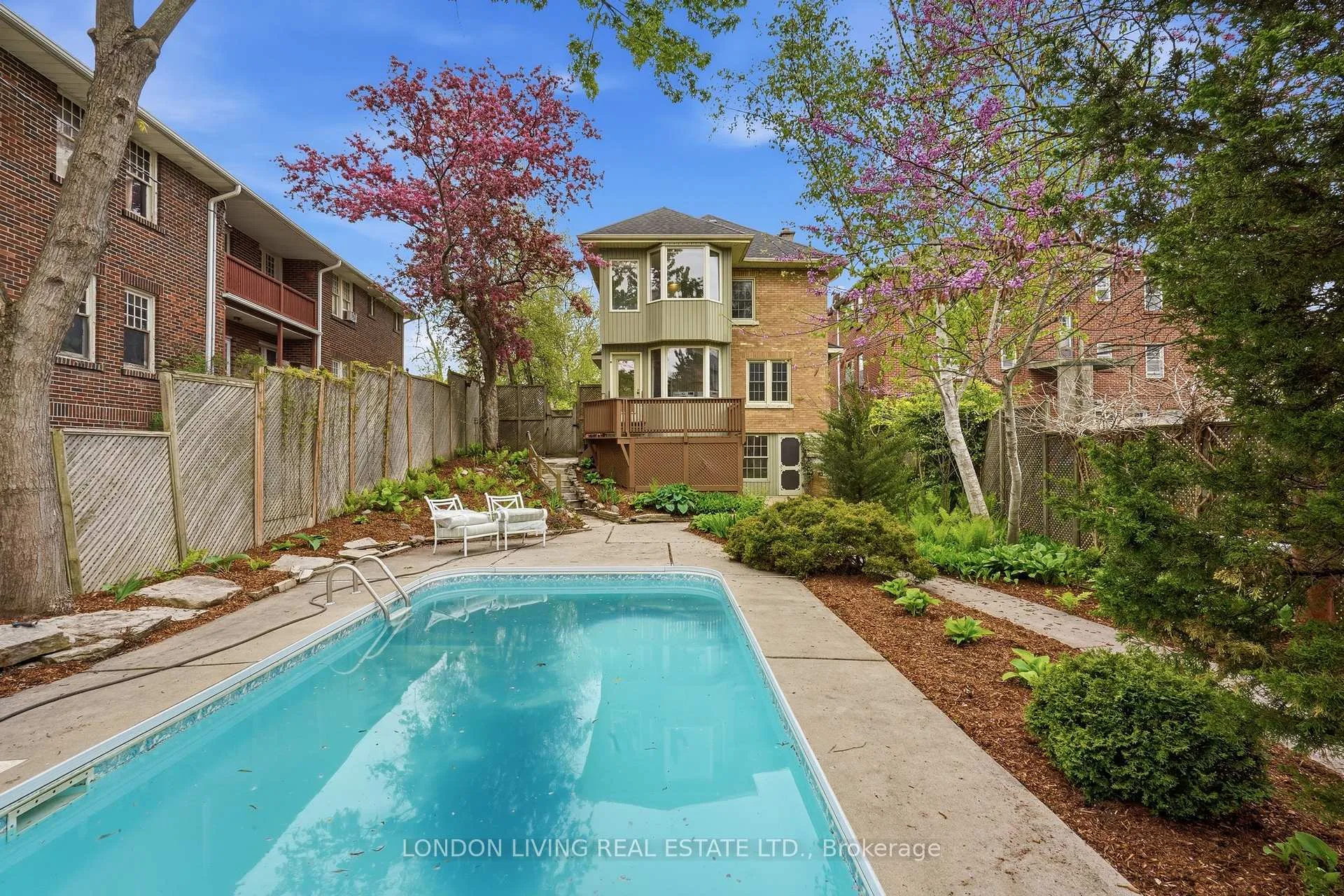 Photo 44 of 26 Frank Place, London, South F — HOMEH