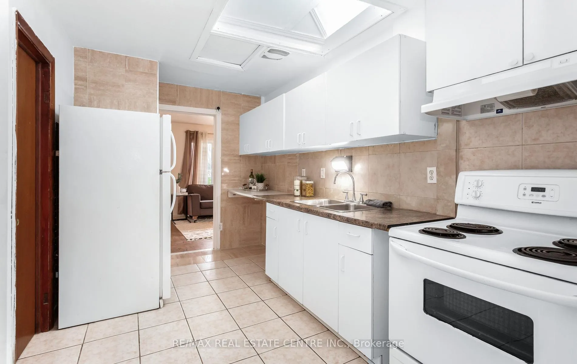 Photo 20 of 50 Dumbarton Street, Guelph, Riverside Park — HOMEH