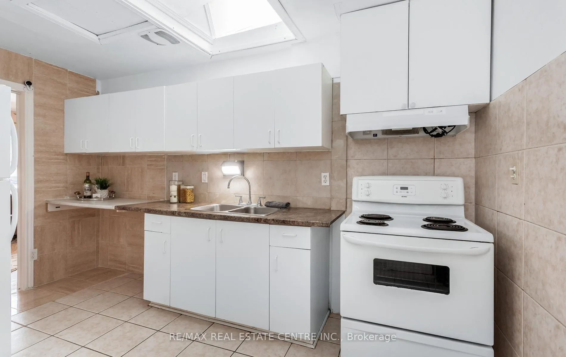 Photo 21 of 50 Dumbarton Street, Guelph, Riverside Park — HOMEH