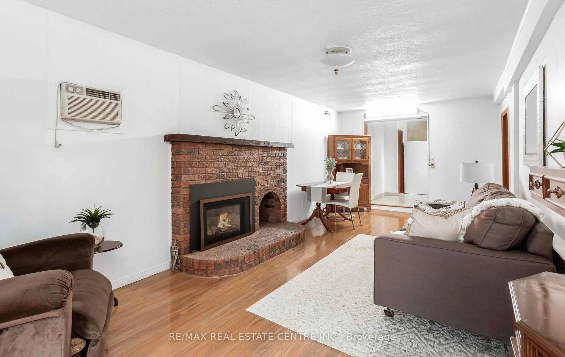 Photo 25 of 50 Dumbarton Street, Guelph, Riverside Park — HOMEH