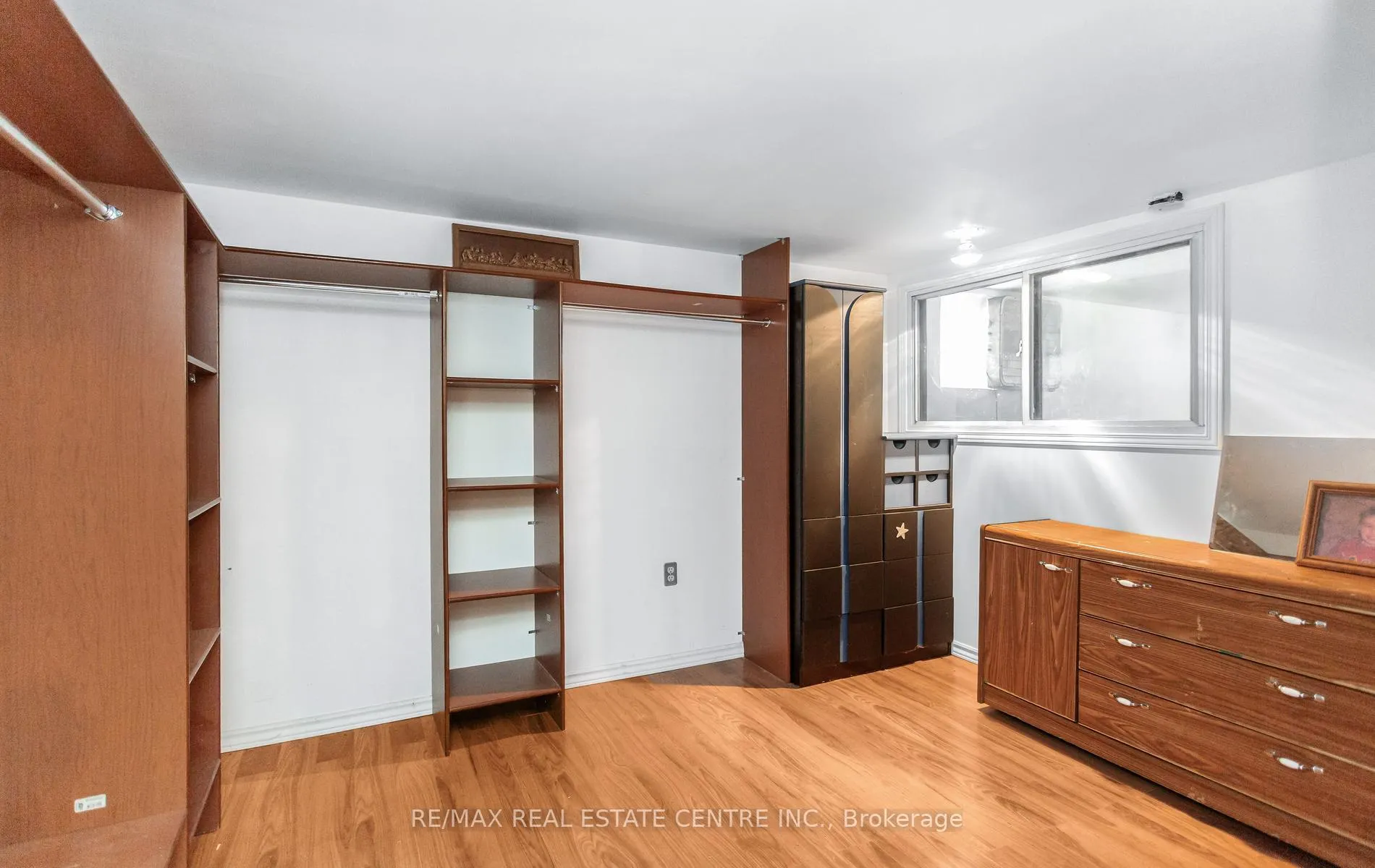Photo 35 of 50 Dumbarton Street, Guelph, Riverside Park — HOMEH