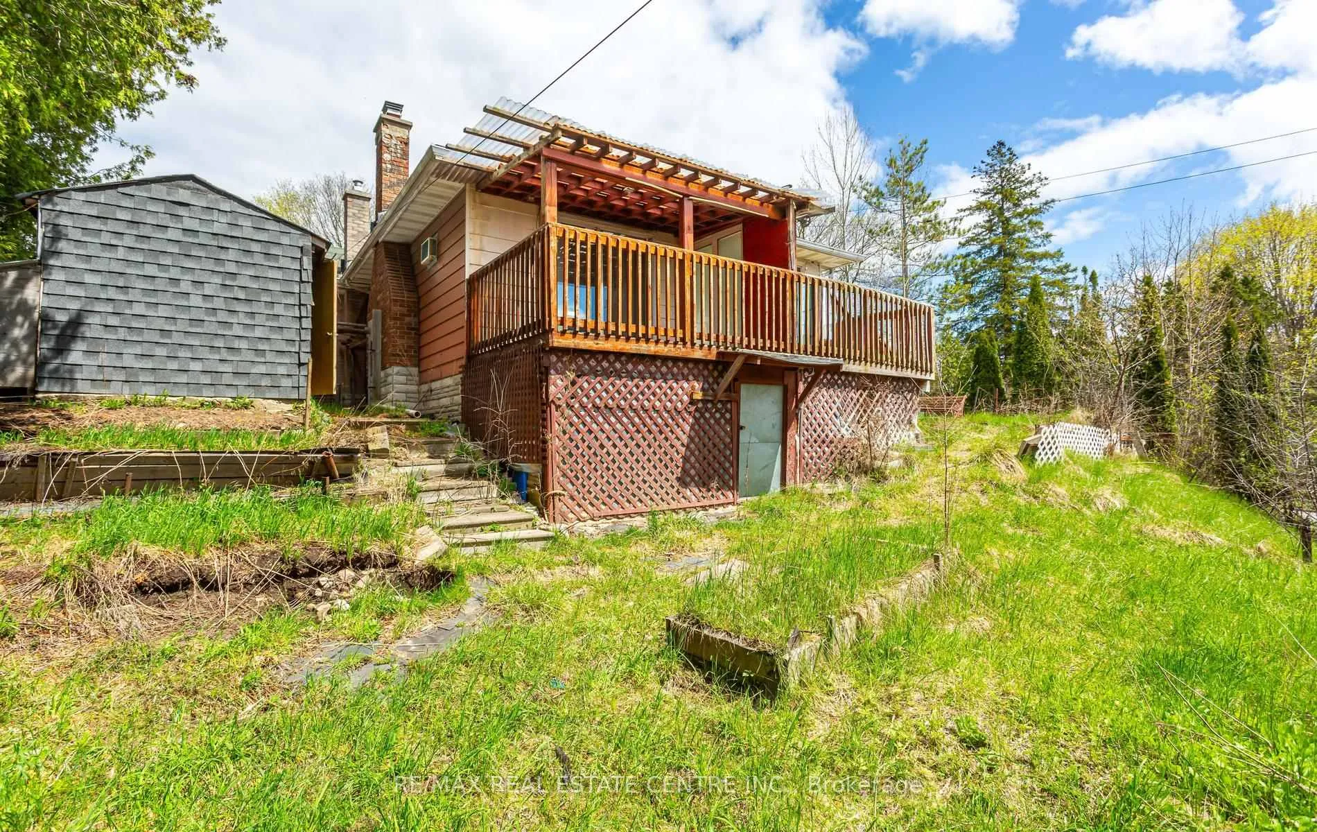 Photo 38 of 50 Dumbarton Street, Guelph, Riverside Park — HOMEH
