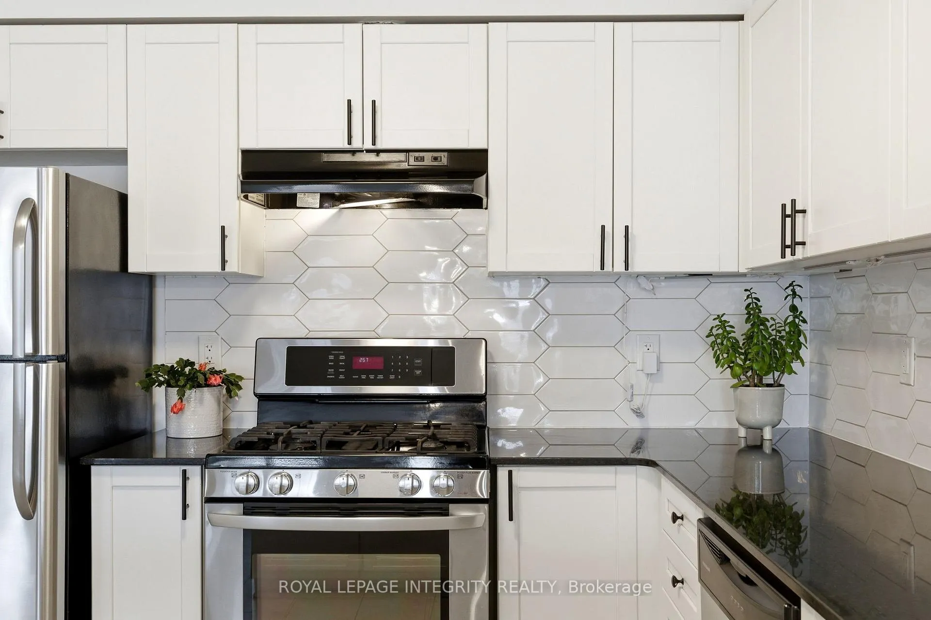 Photo 19 of 806 Maloja Way, Ottawa, Stittsville (North) — HOMEH