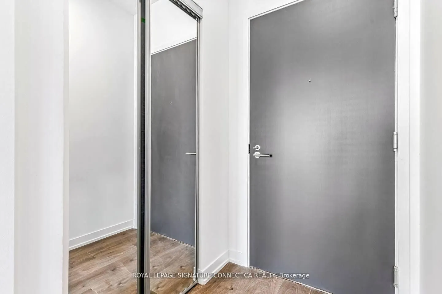 Photo 24 of Unit 1609, 39 Mary Street, Barrie, City Centre — HOMEH