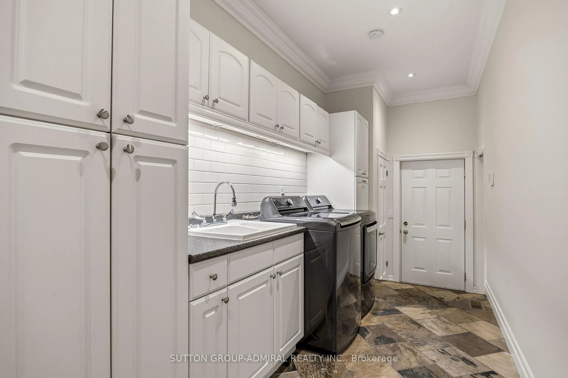 Photo 36 of 47 Johnson Street, Markham, Thornhill — HOMEH