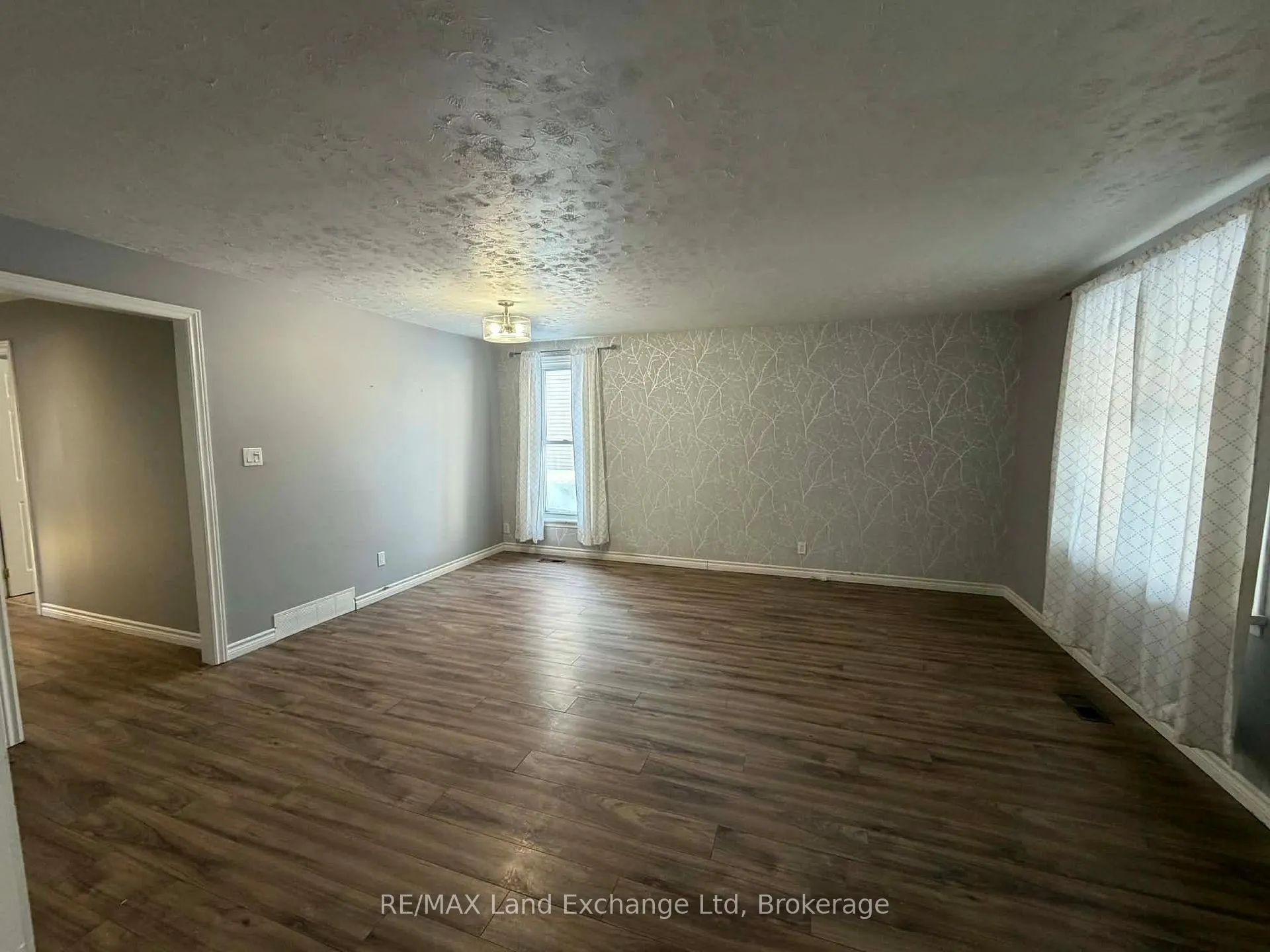 Photo 11 of 349 Shuter Street, North Huron, Wingham — HOMEH