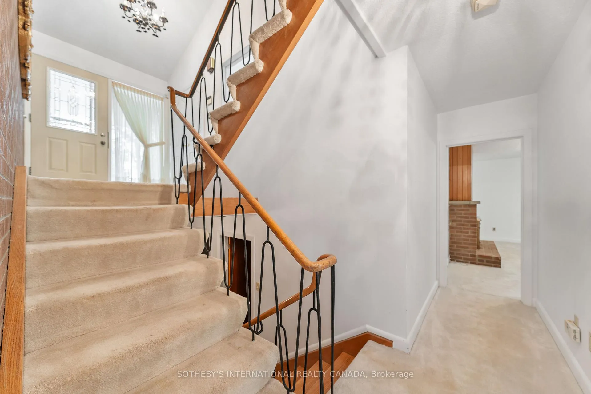 Photo 21 of 15 Saxony Crescent, Etobicoke, Humber Heights — HOMEH