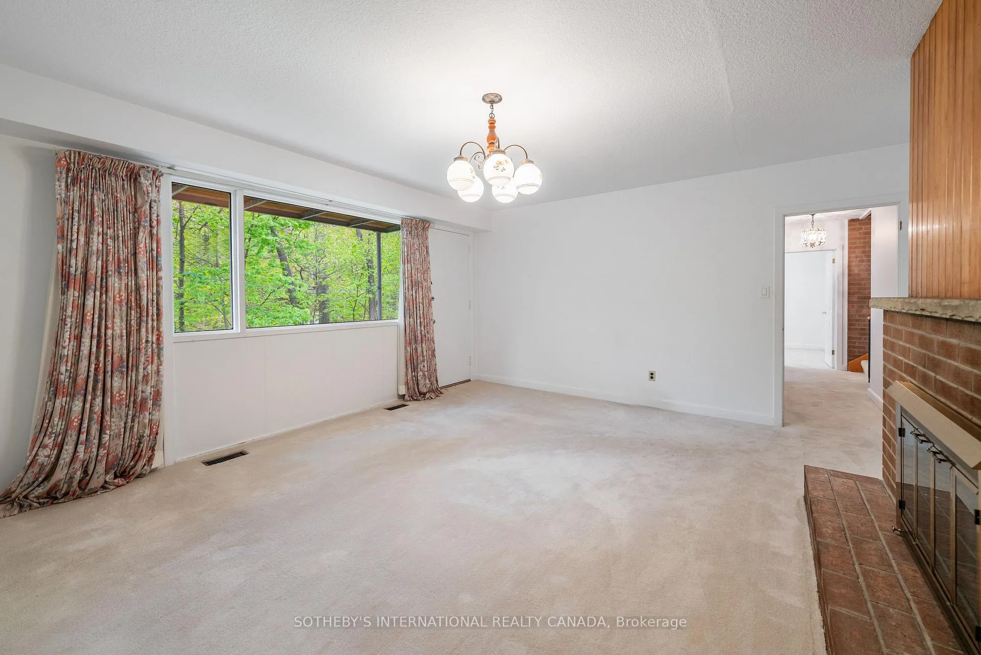 Photo 26 of 15 Saxony Crescent, Etobicoke, Humber Heights — HOMEH