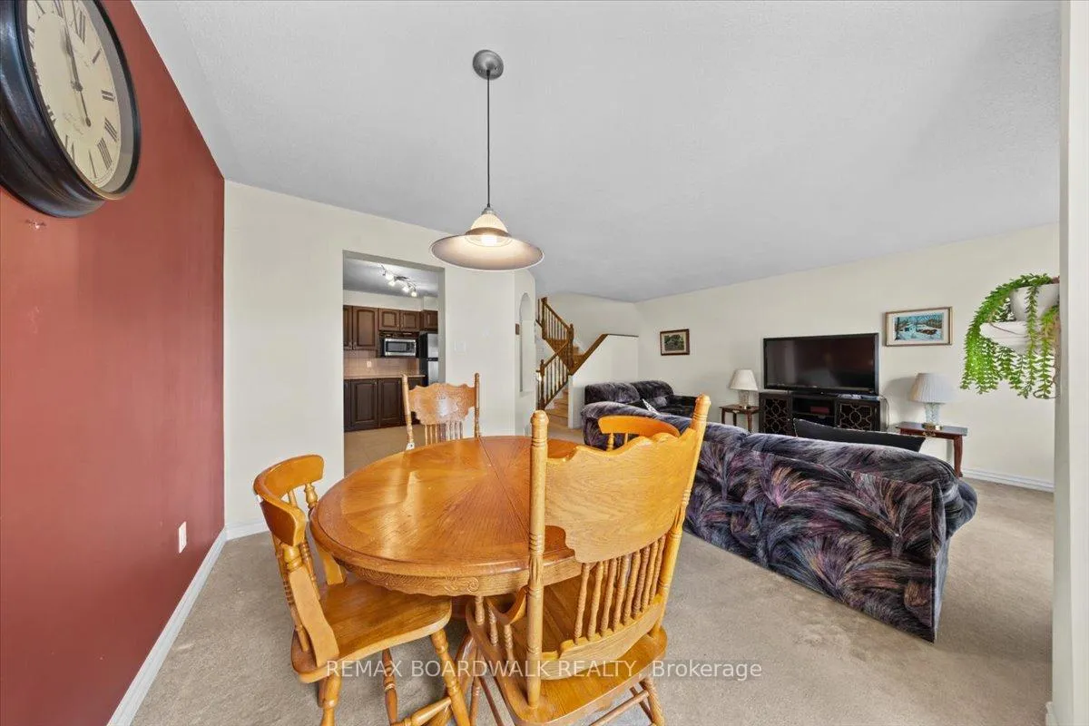 Photo 14 of 926 Torino Terrace, Ottawa, Avalon East — HOMEH