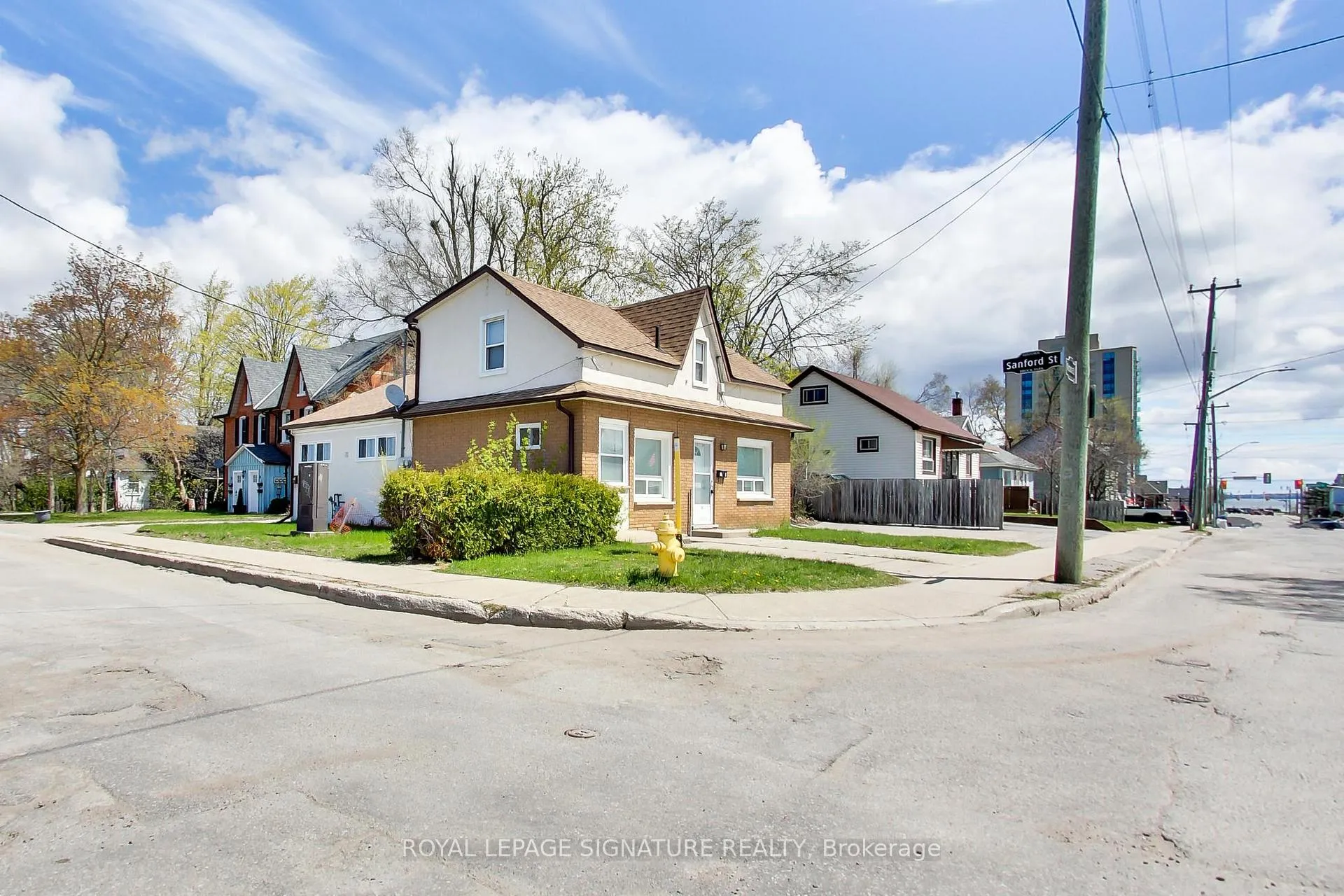 Photo 1 of 58 Victoria Street, Barrie, Sanford — HOMEH
