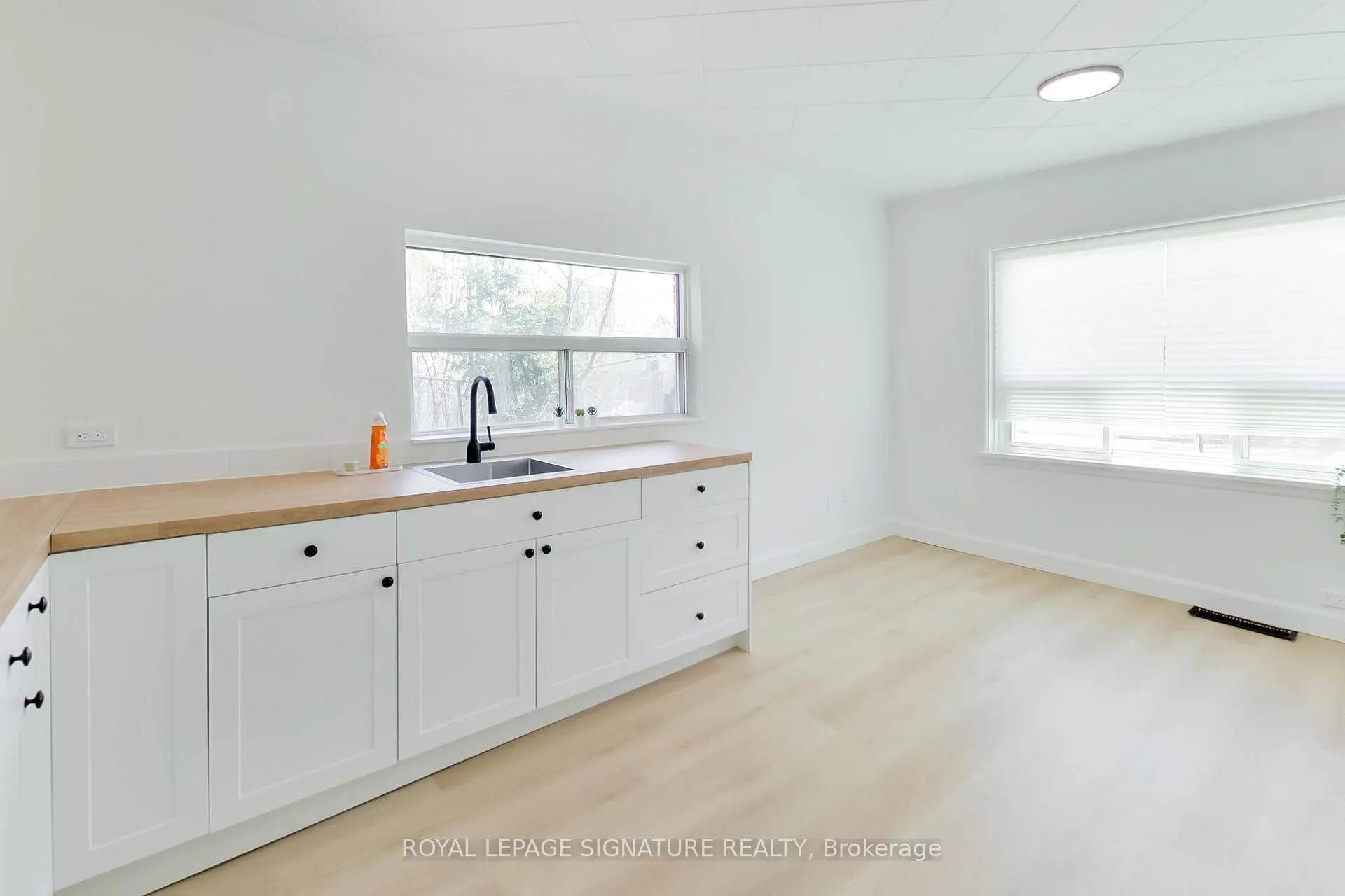 Photo 6 of 58 Victoria Street, Barrie, Sanford — HOMEH