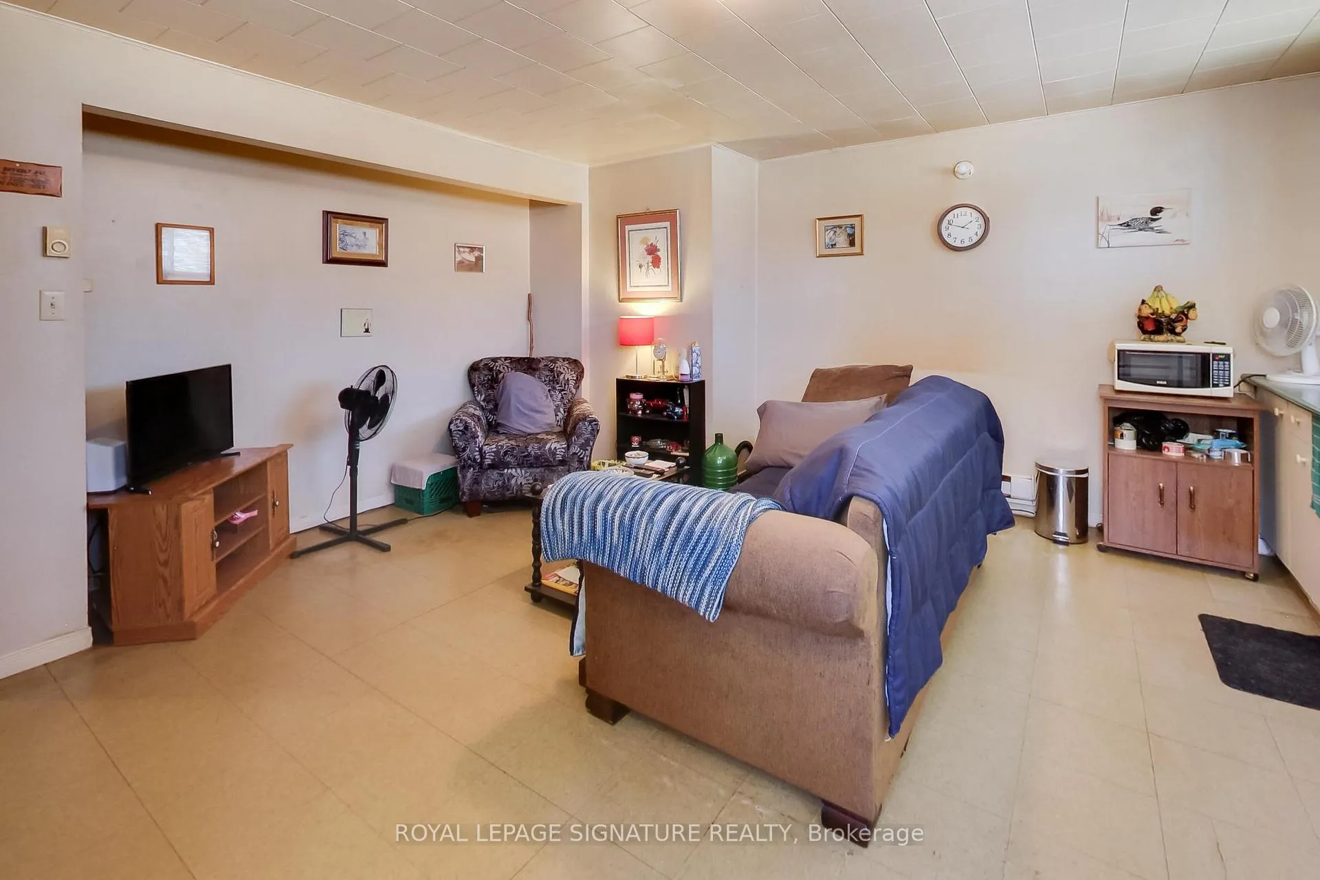 Photo 30 of 58 Victoria Street, Barrie, Sanford — HOMEH