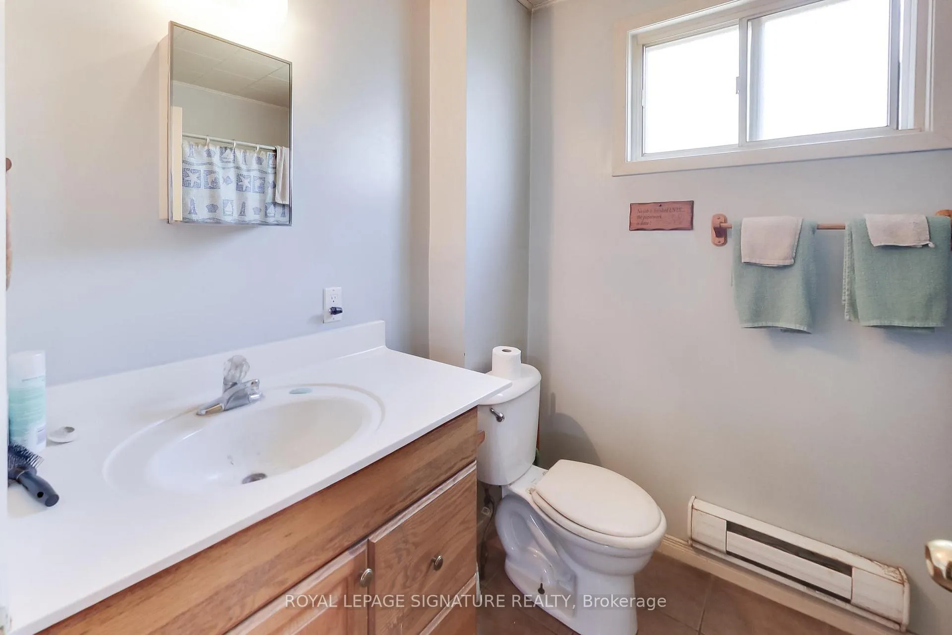Photo 37 of 58 Victoria Street, Barrie, Sanford — HOMEH