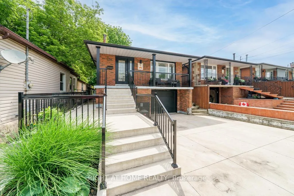 Photo 3 of 494 Ferguson Avenue N, Hamilton, North End — HOMEH