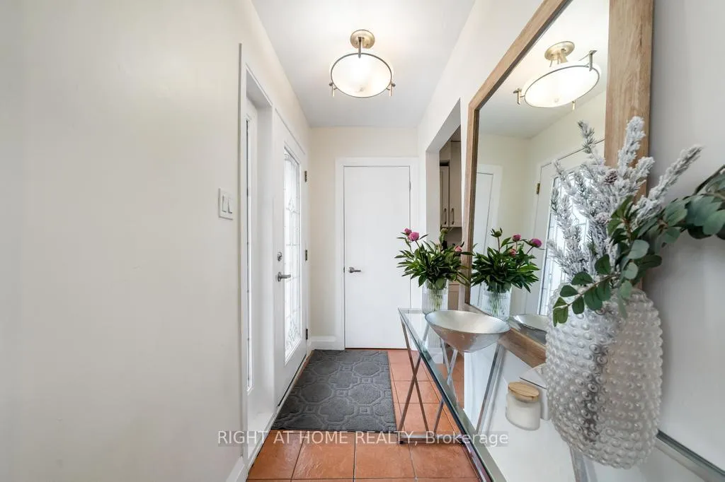 Photo 5 of 494 Ferguson Avenue N, Hamilton, North End — HOMEH