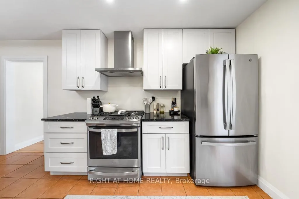 Photo 8 of 494 Ferguson Avenue N, Hamilton, North End — HOMEH