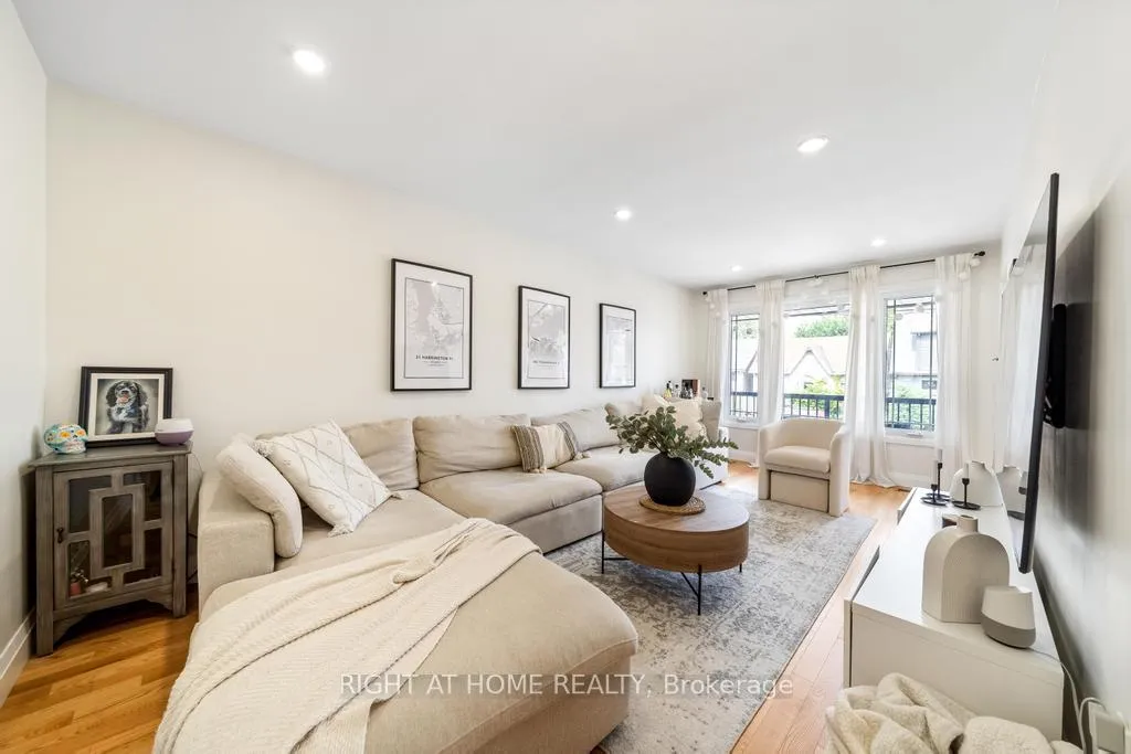 Photo 13 of 494 Ferguson Avenue N, Hamilton, North End — HOMEH
