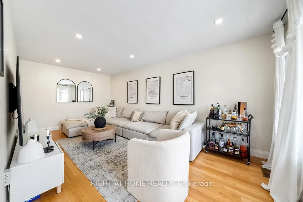 Photo 16 of 494 Ferguson Avenue N, Hamilton, North End — HOMEH
