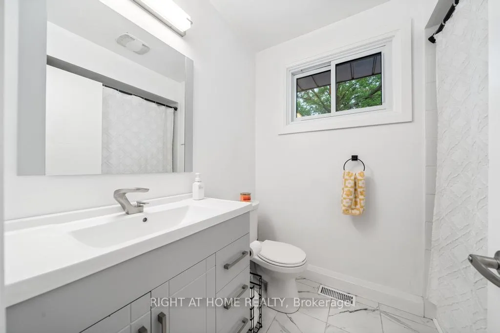 Photo 21 of 494 Ferguson Avenue N, Hamilton, North End — HOMEH