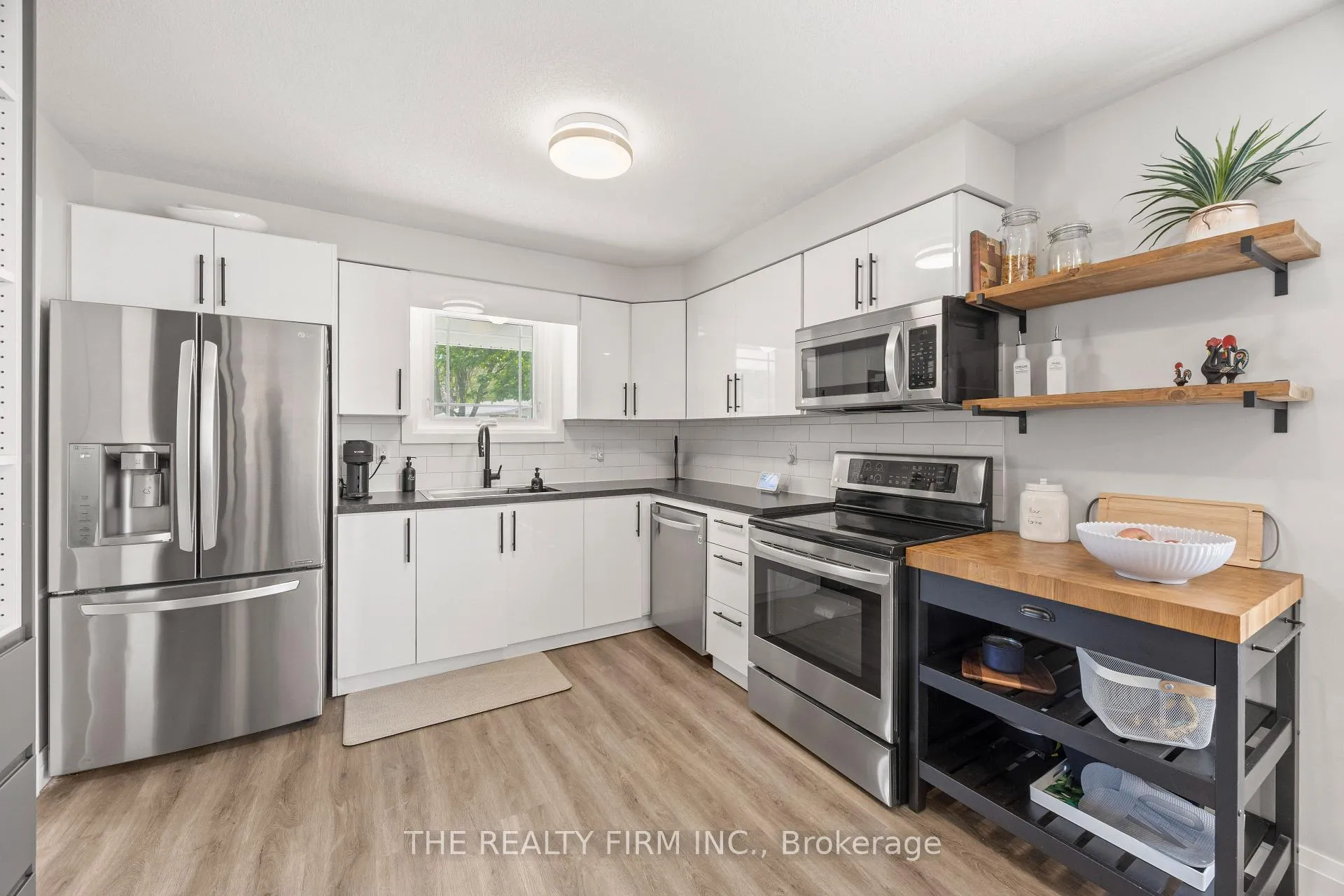 Photo 16 of 108 Brunswick Avenue, London, North I — HOMEH