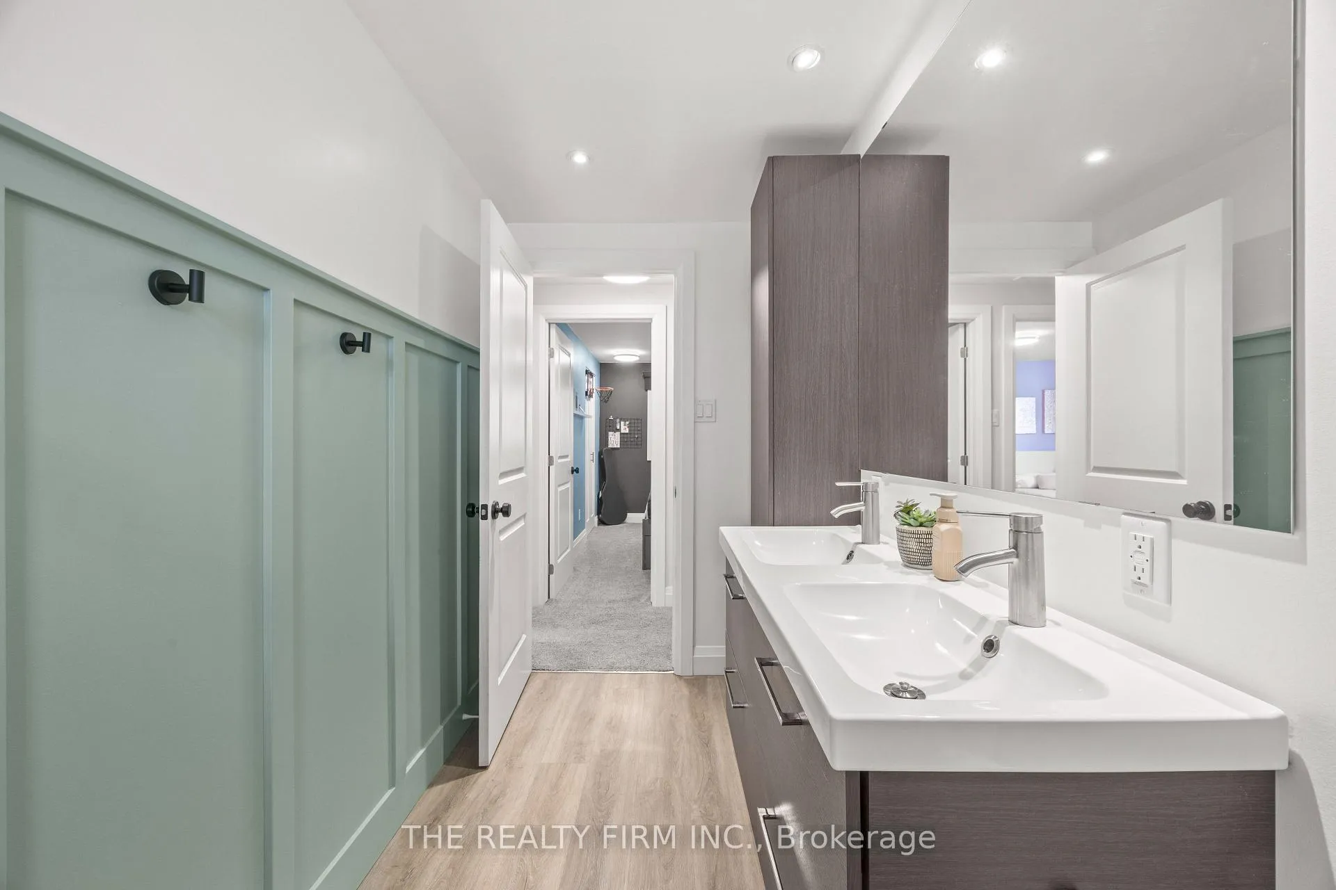 Photo 30 of 108 Brunswick Avenue, London, North I — HOMEH