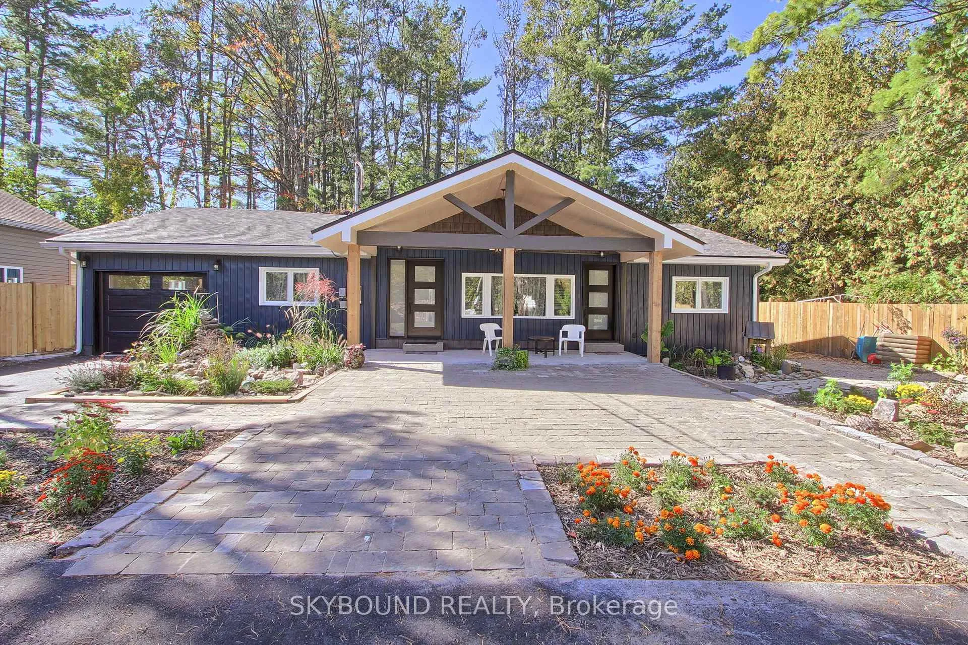 Photo 1 of 2388 25th Side Road, Innisfil, Alcona — HOMEH