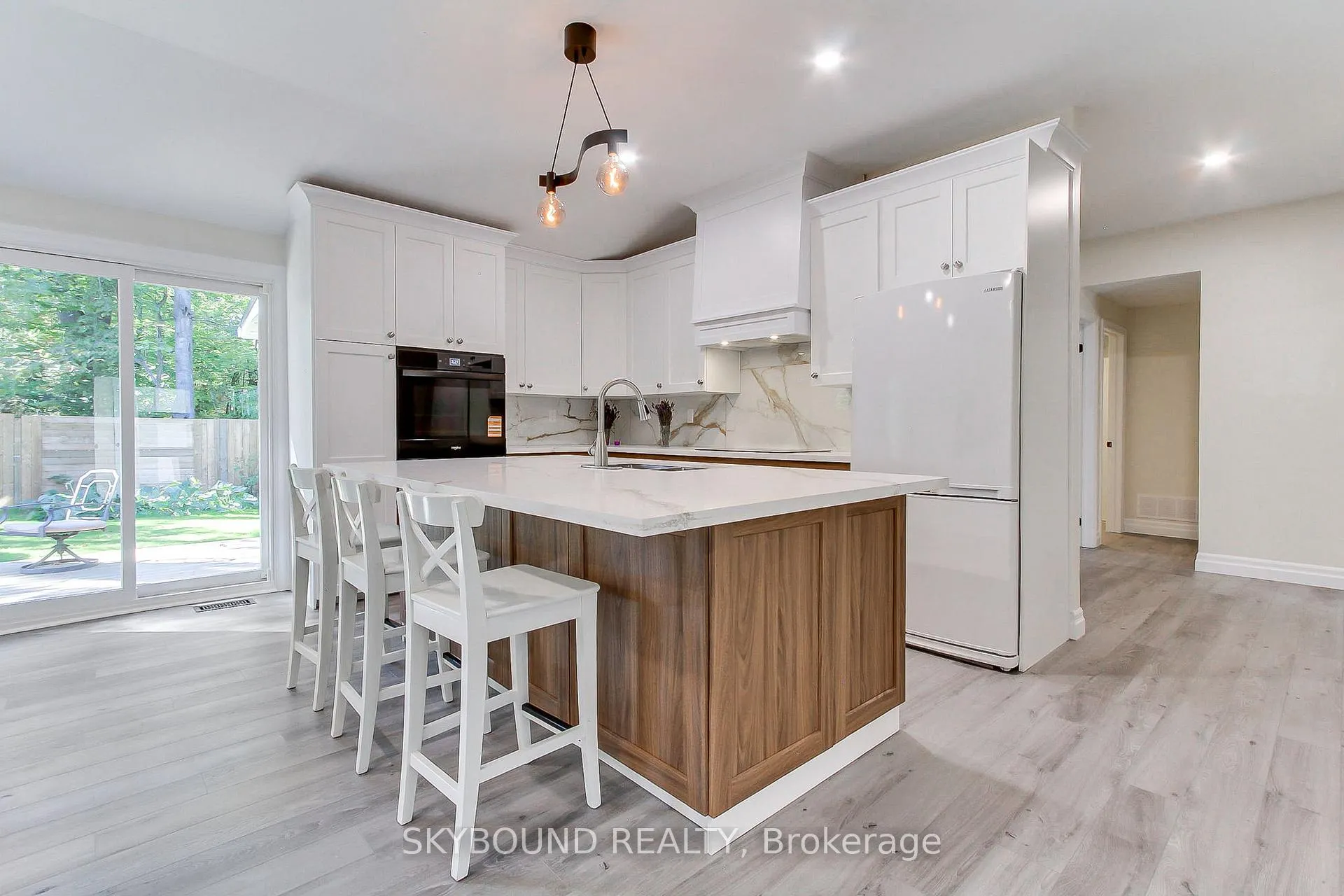 Photo 10 of 2388 25th Side Road, Innisfil, Alcona — HOMEH