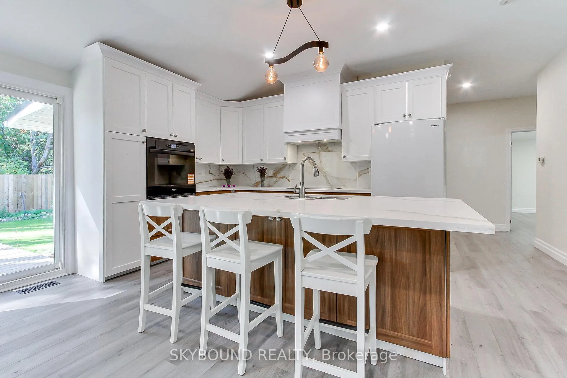 Photo 11 of 2388 25th Side Road, Innisfil, Alcona — HOMEH