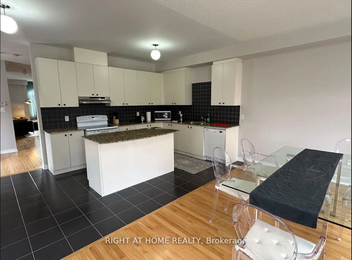 Photo 12 of Unit 23, 8777 Dufferin Street, Vaughan, Patterson — HOMEH