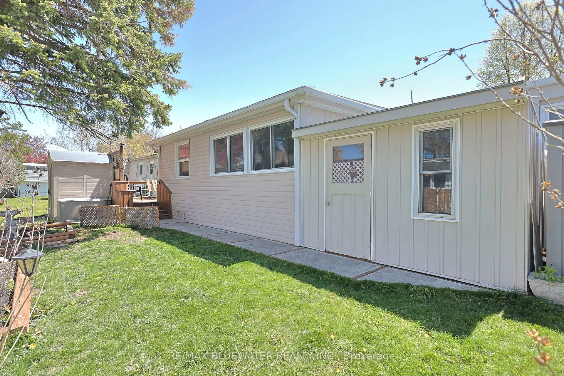 Photo 5 of 227 Pebble Beach Parkway, South Huron, Stephen — HOMEH