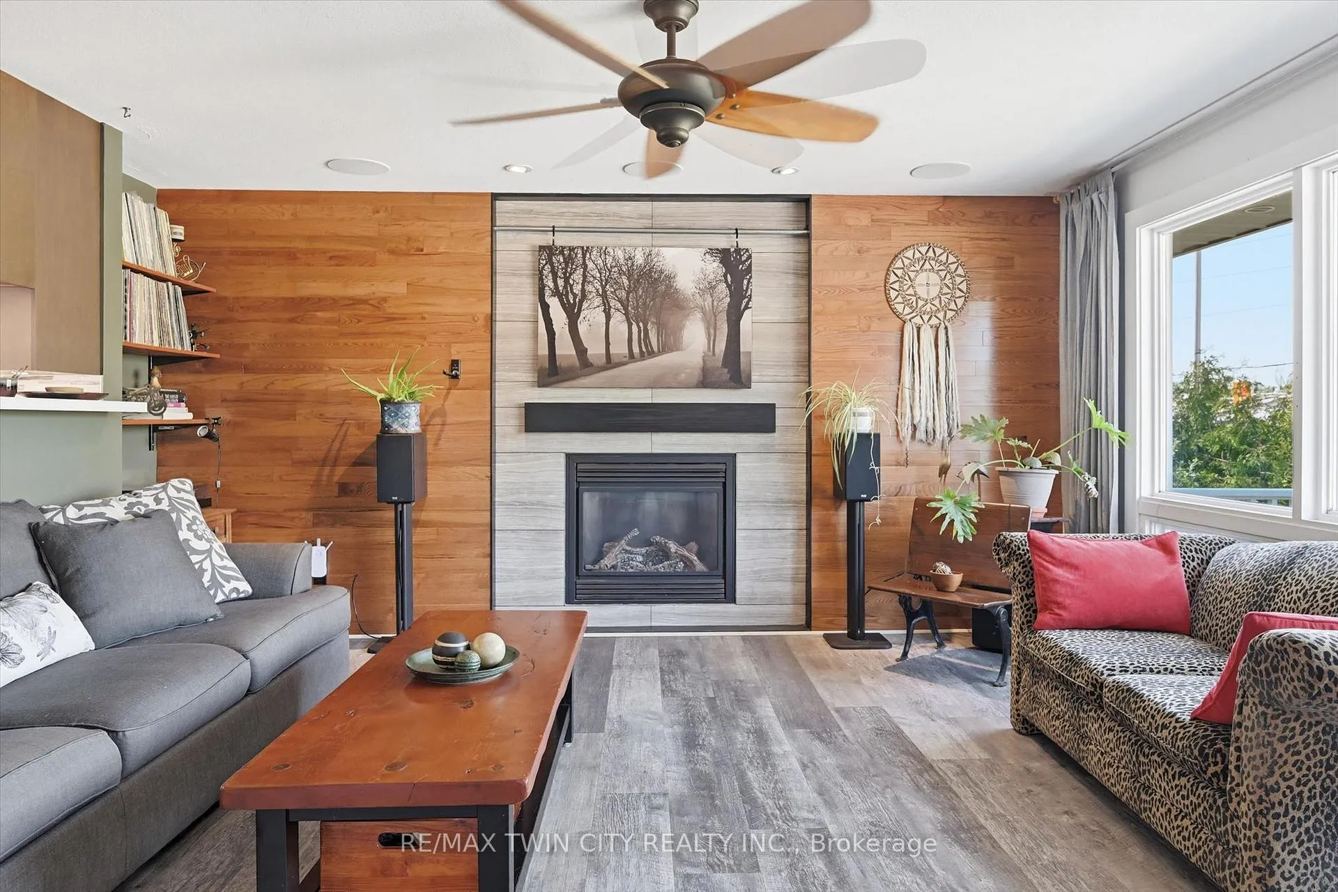 Photo 8 of 8 Delrex Boulevard, Halton Hills, Georgetown — HOMEH