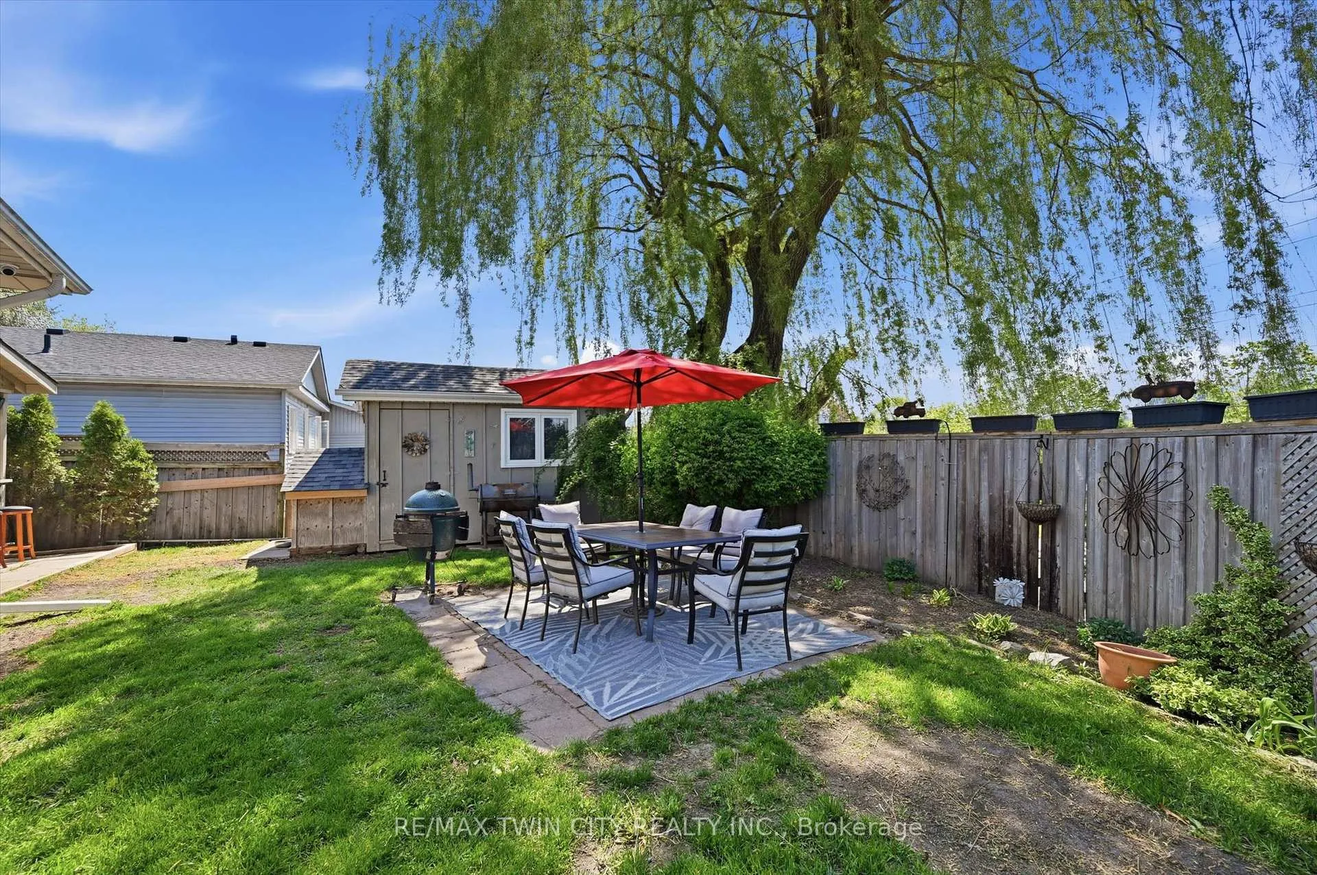 Photo 32 of 8 Delrex Boulevard, Halton Hills, Georgetown — HOMEH