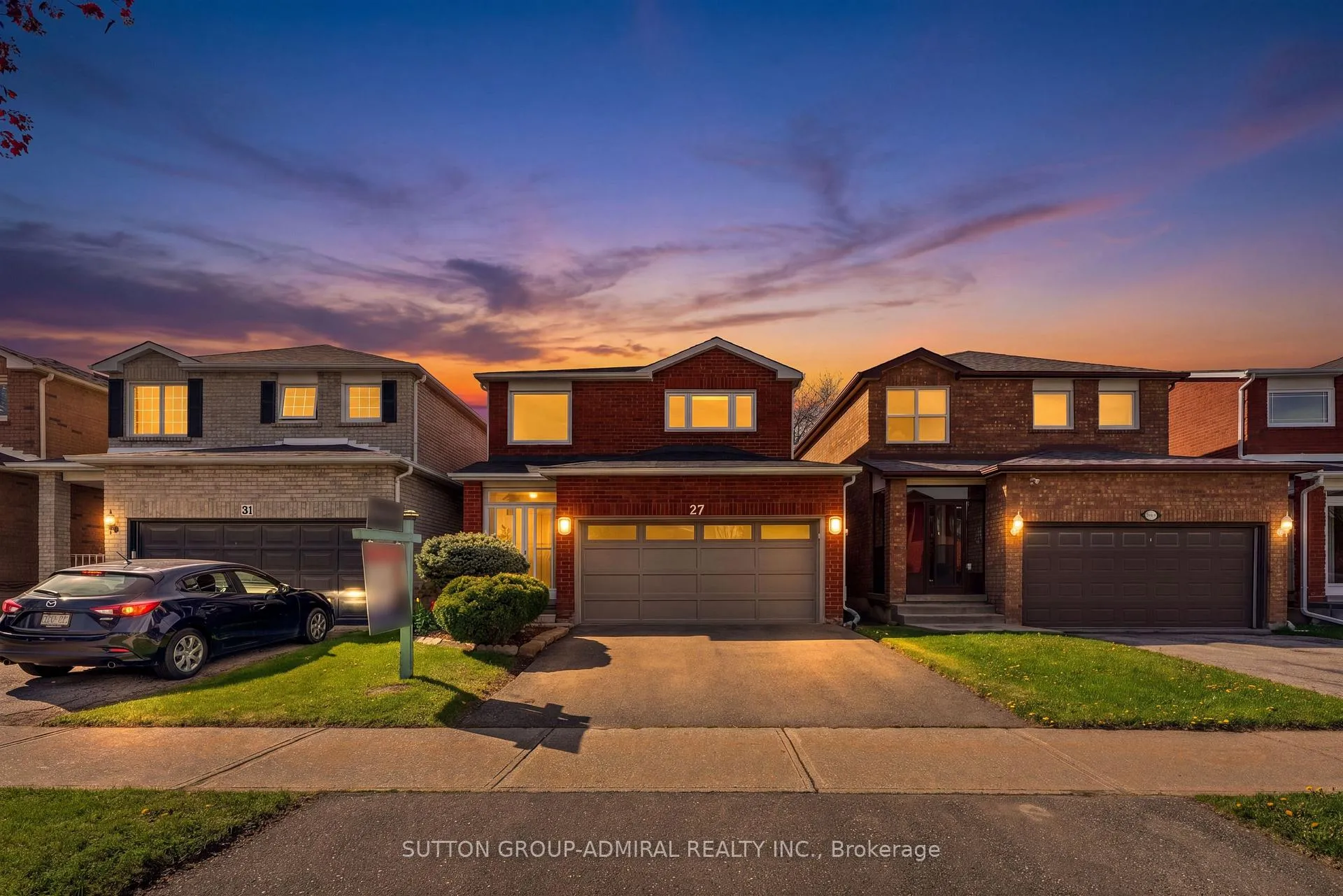 Photo 2 of 27 Ramblewood Lane, Vaughan, Brownridge — HOMEH
