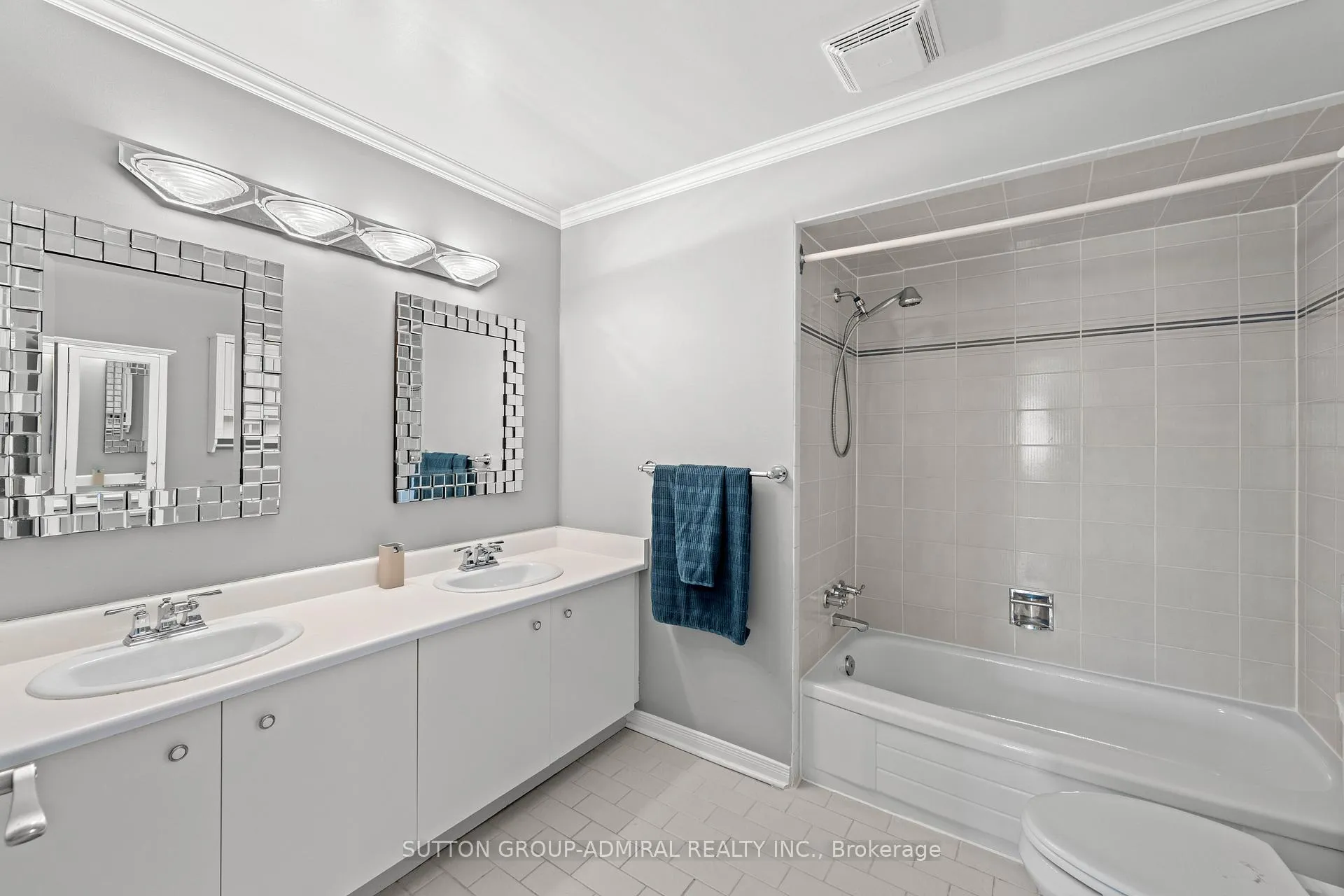 Photo 28 of 27 Ramblewood Lane, Vaughan, Brownridge — HOMEH
