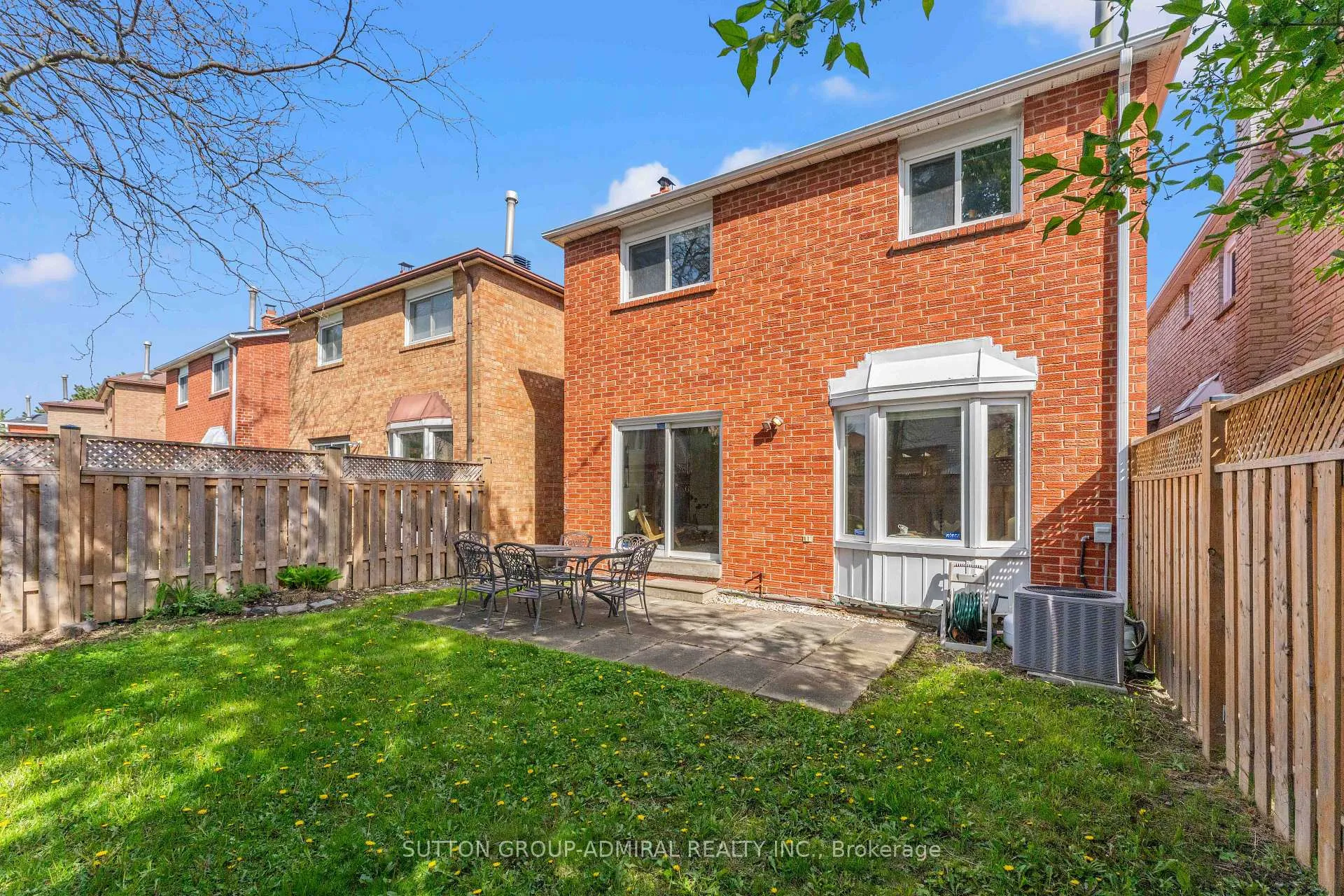 Photo 34 of 27 Ramblewood Lane, Vaughan, Brownridge — HOMEH