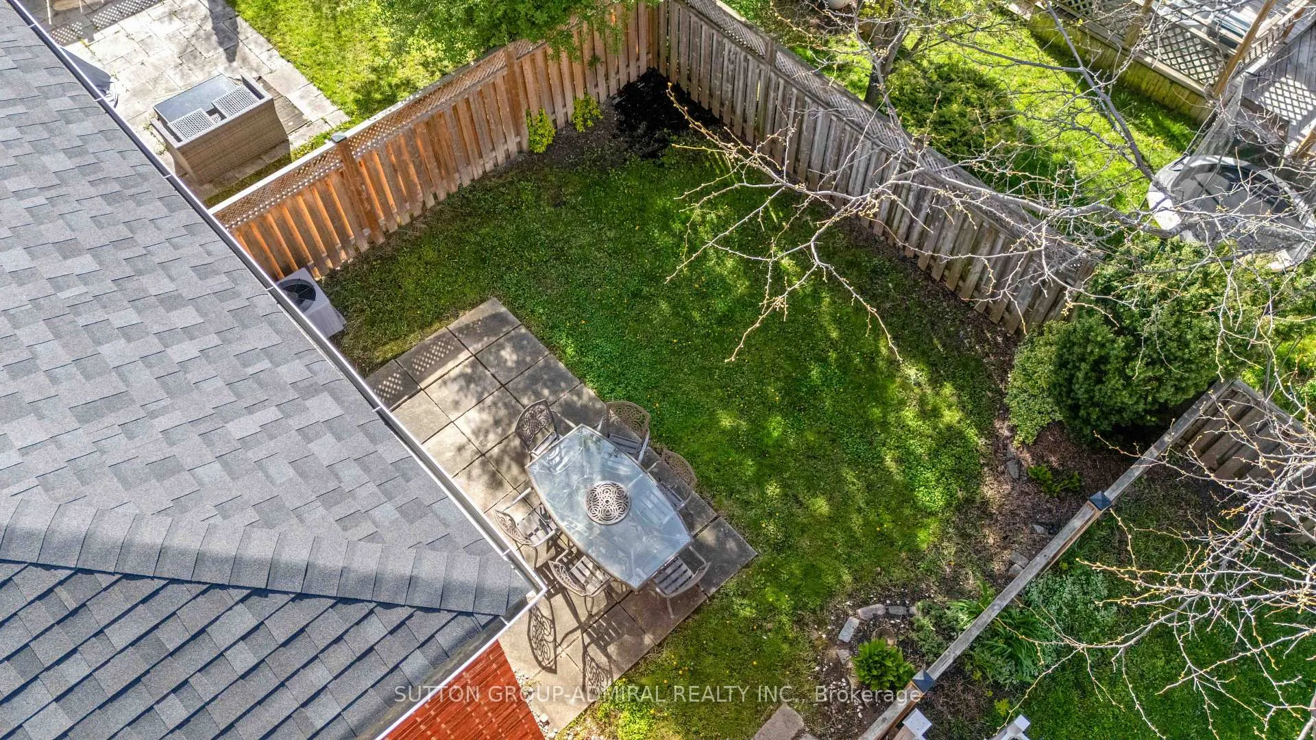 Photo 36 of 27 Ramblewood Lane, Vaughan, Brownridge — HOMEH