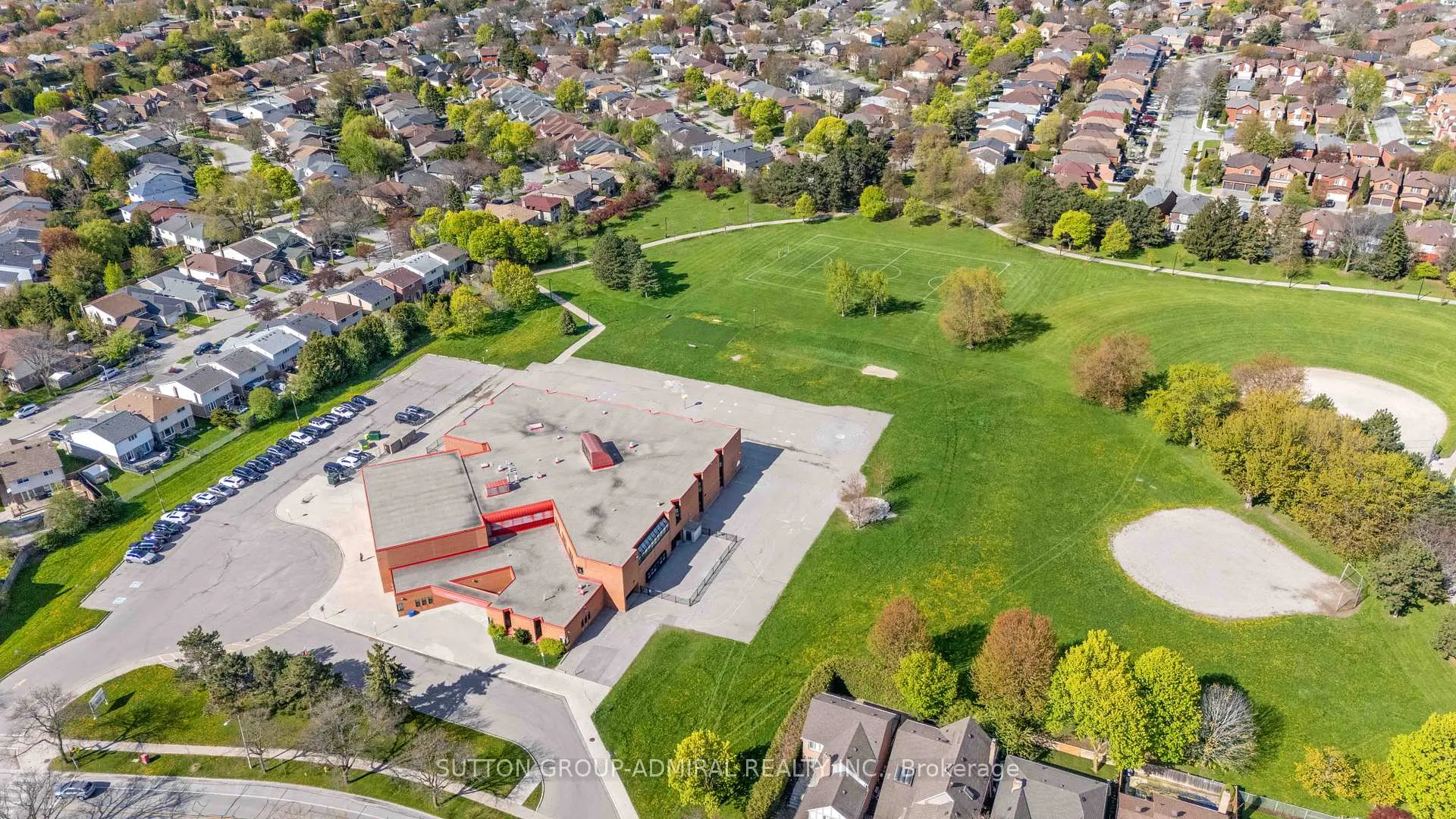 Photo 43 of 27 Ramblewood Lane, Vaughan, Brownridge — HOMEH