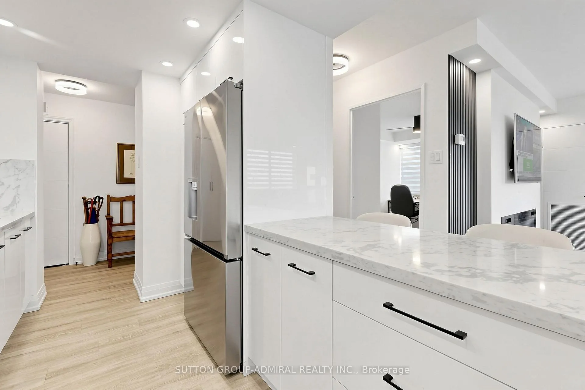 Photo 15 of Unit 1809, 8111 Yonge Street, Markham, Royal Orchard — HOMEH