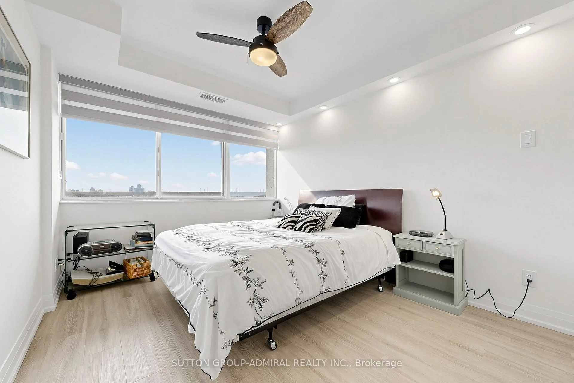 Photo 23 of Unit 1809, 8111 Yonge Street, Markham, Royal Orchard — HOMEH