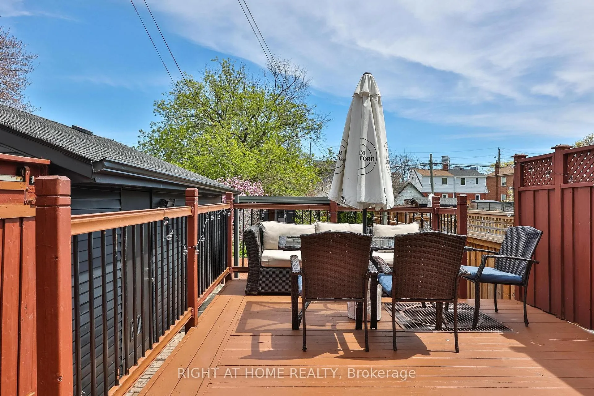Photo 20 of 35 Dayton Avenue, Etobicoke, Stonegate-Queensway — HOMEH
