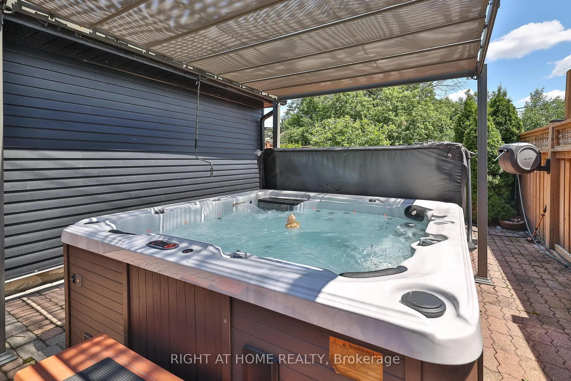 Photo 33 of 35 Dayton Avenue, Etobicoke, Stonegate-Queensway — HOMEH