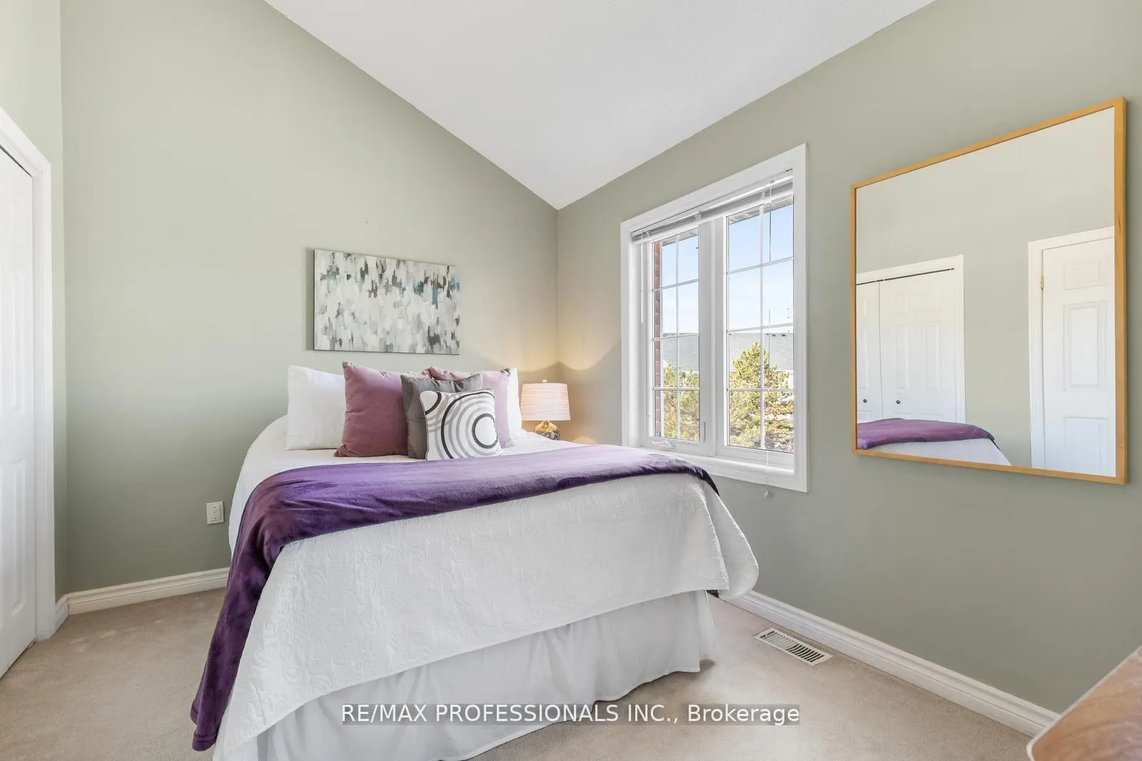 Photo 21 of Unit 65, 3480 Upper Middle Road, Burlington, Palmer — HOMEH